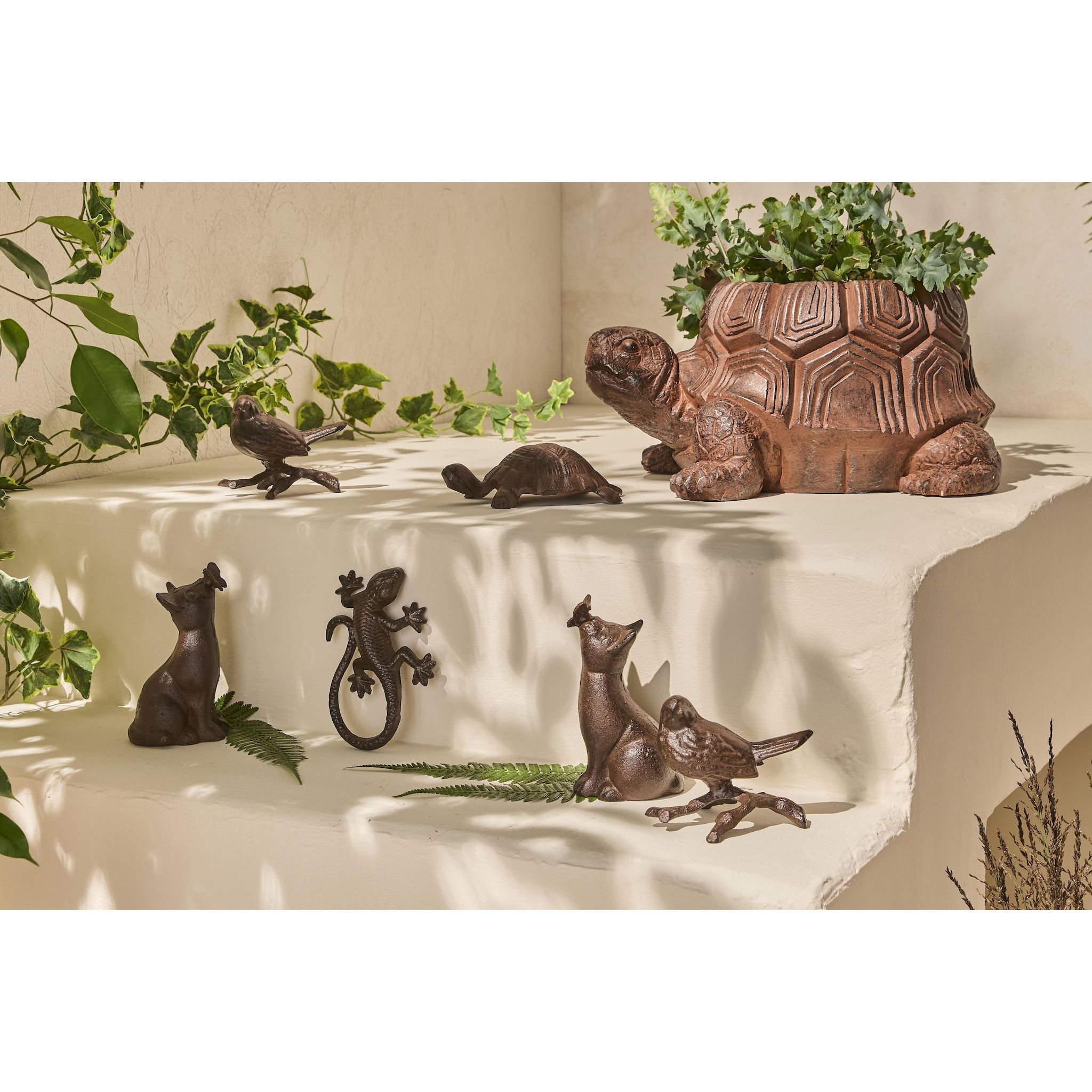 Voir la diapositive 2 : GARDENSTAR Chat en fonte h14,5 cm