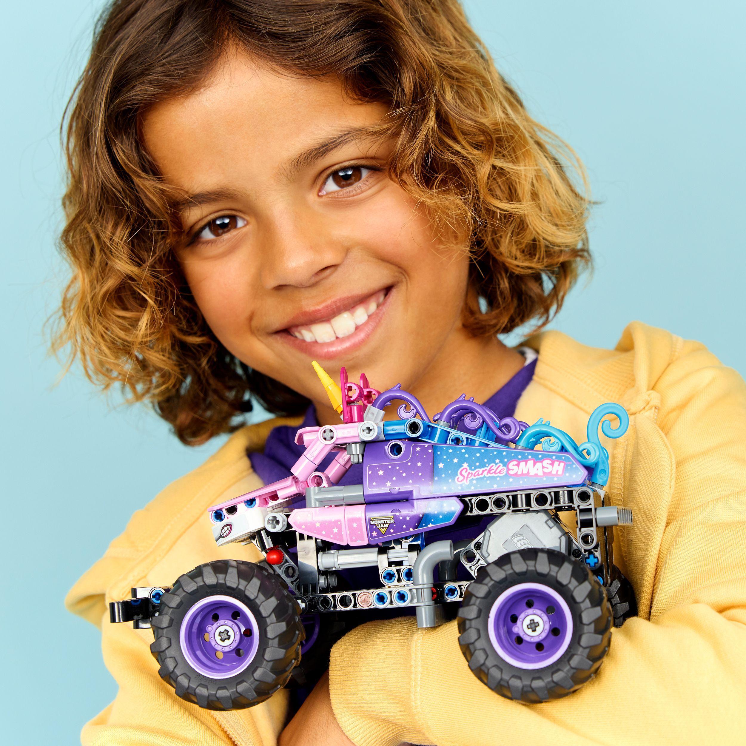 Voir la diapositive 7 : LEGO Technic 42220 Monster Jam Sparkle Smash à Rétrofriction - Jouet Camion dès 7 ans