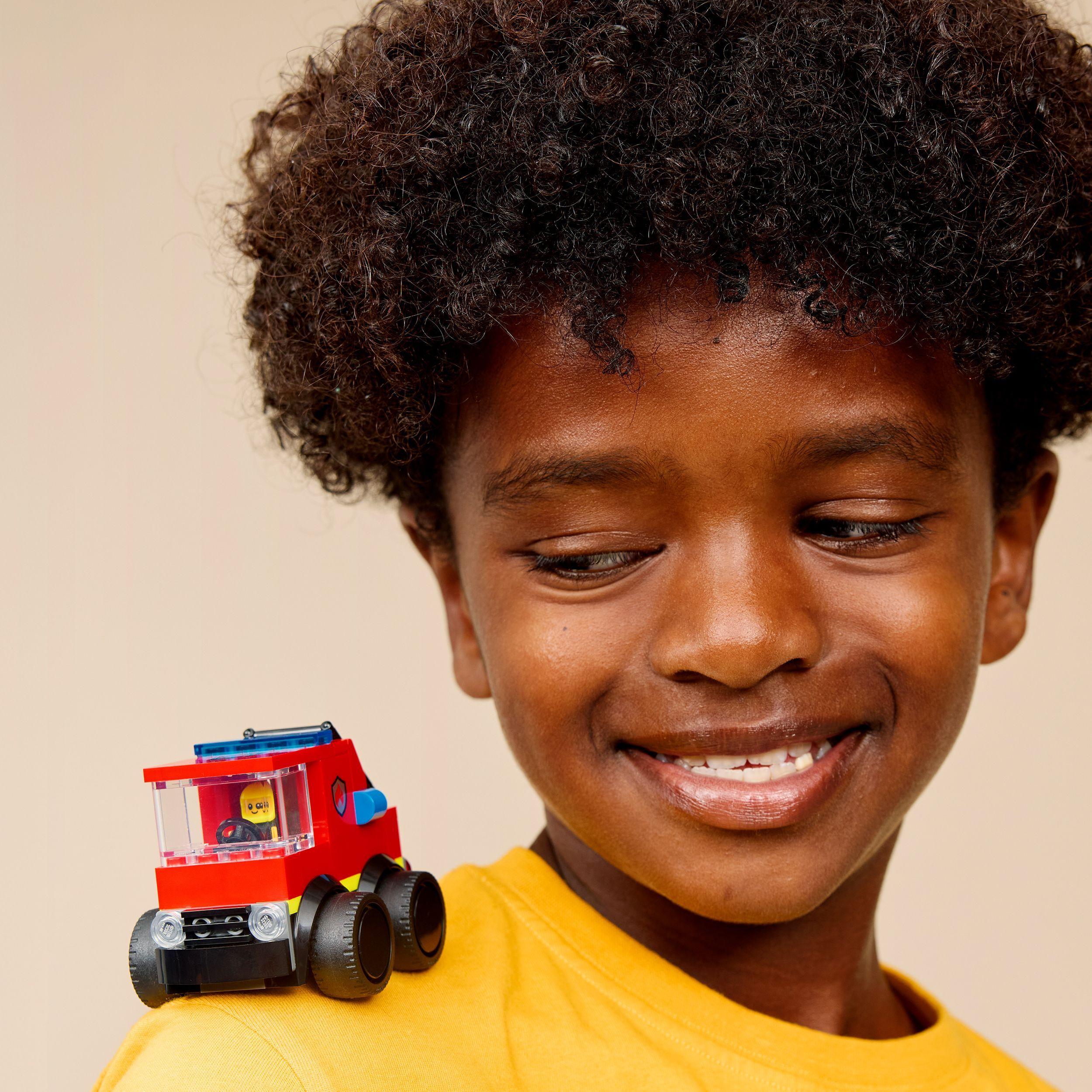 Voir la diapositive 7 : LEGO City 60482 Véhicules - Le Camion de Pompiers - Jeu Créatif dès 5 ans - Idée de Cadeau