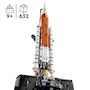Voir la diapositive 3 : LEGO Technic 42221 - La Fusée SLS NASA Artemis