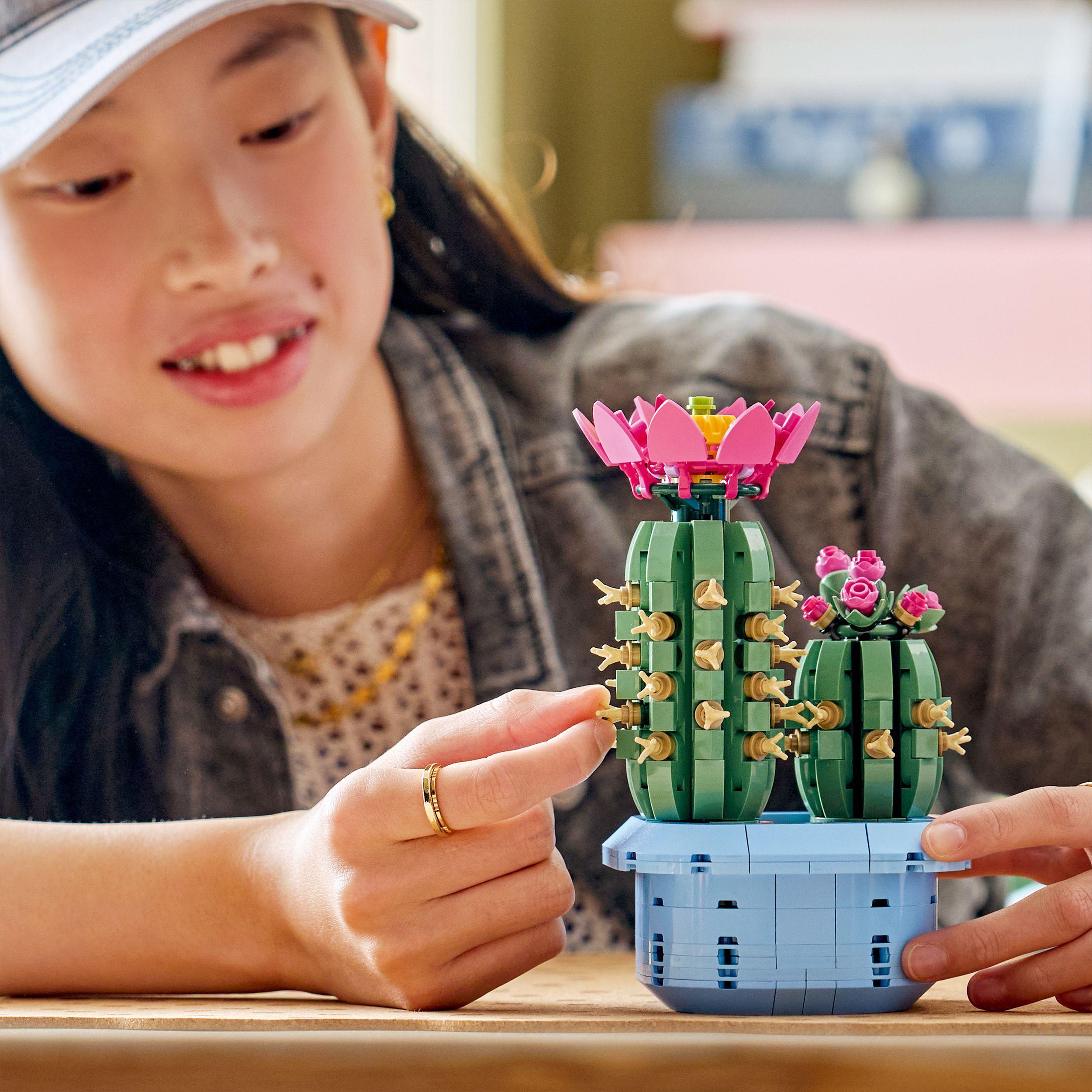 Voir la diapositive 7 : LEGO Botanicals 11509 Cactus Fleuri - Plante Artificielle dès 9 ans - Décoration Chambre