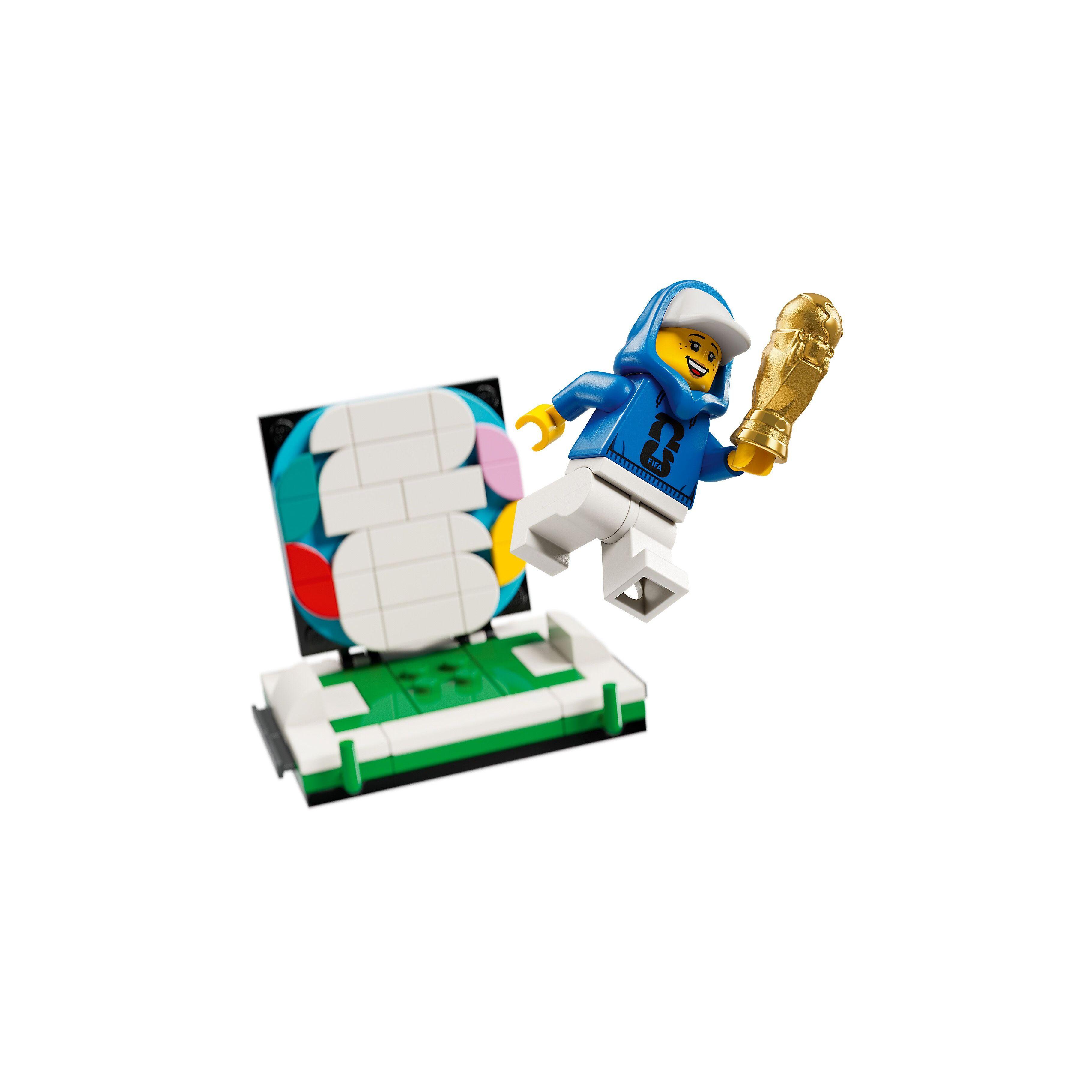 Voir la diapositive 4 : LEGO Editions 43020 Trophée Officiel de la Coupe du Monde de la FIFA
