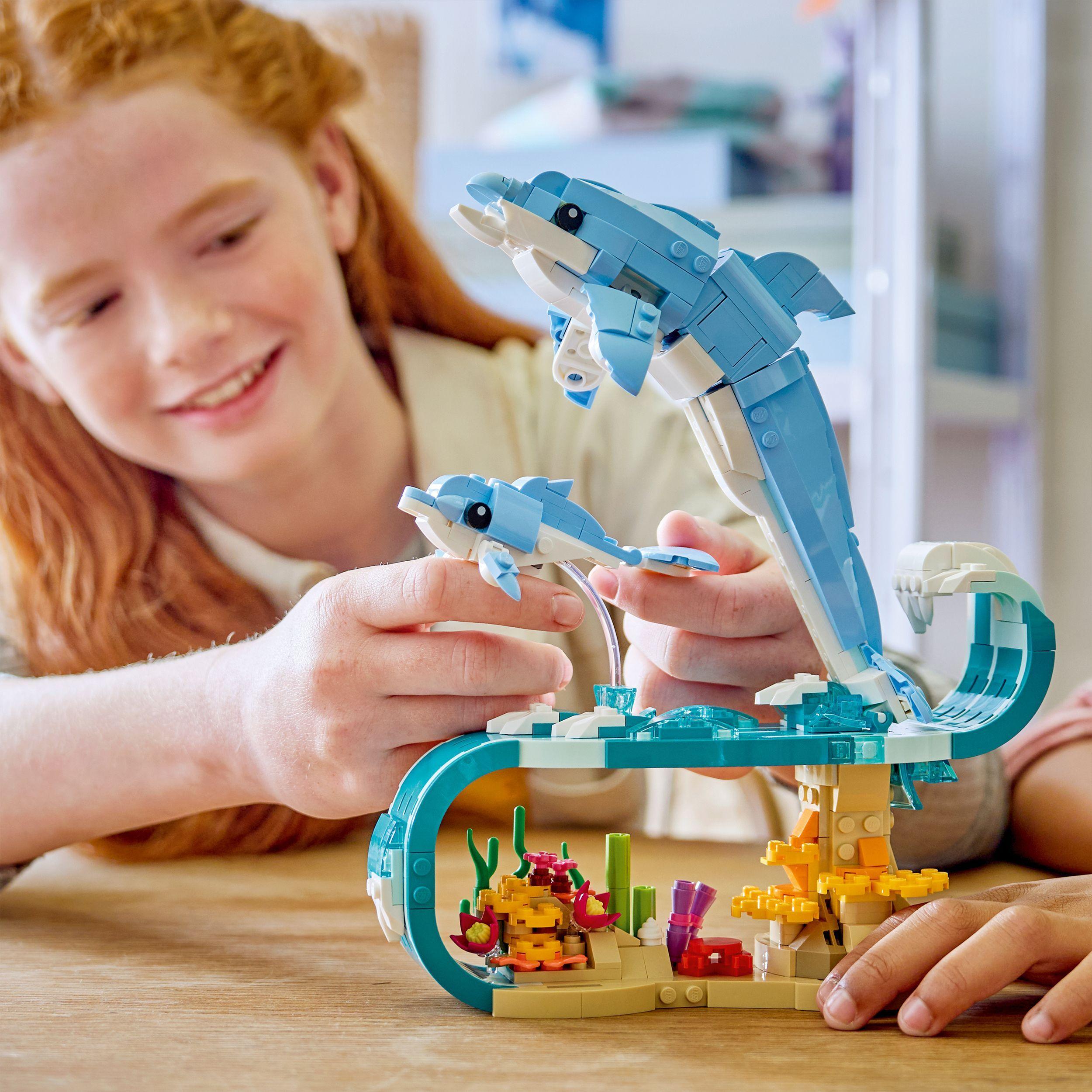 Voir la diapositive 7 : LEGO Creator 3-en-1 31385 Animaux Marins : les Beaux Dauphins - Jeu de Construction 9 ans