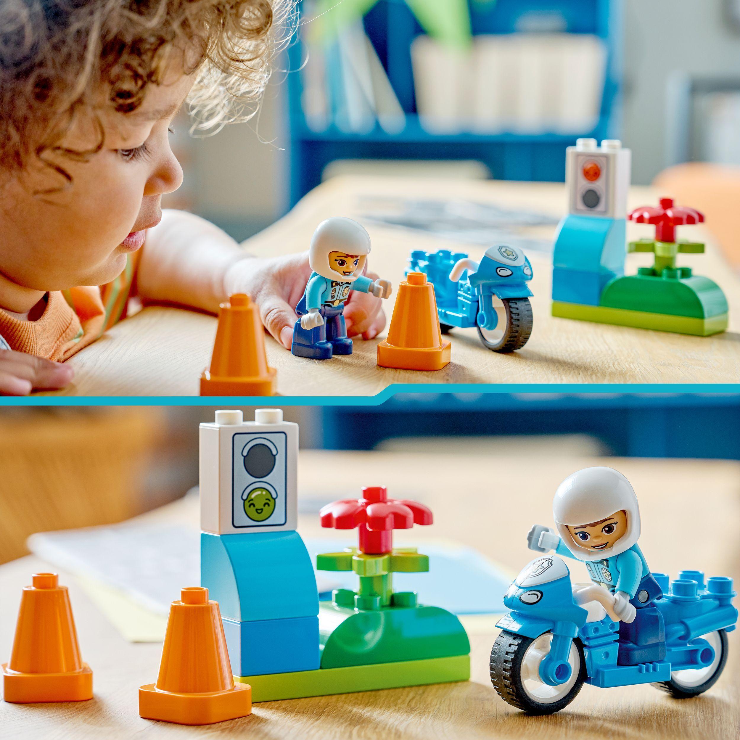 Voir la diapositive 6 : LEGO DUPLO Ma Ville 10471 La Moto de Police Bleue - Jouet pour Garçon ou Fille dès 2 ans