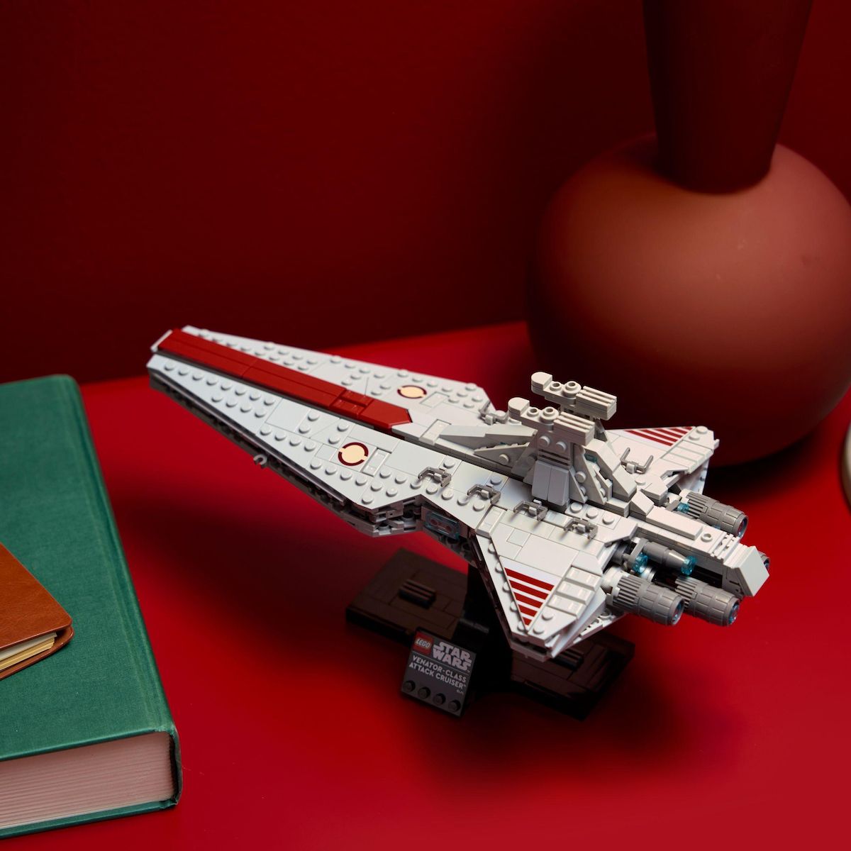 LEGO Star Wars 75441 - Le Croiseur d’Assaut de Classe Venator