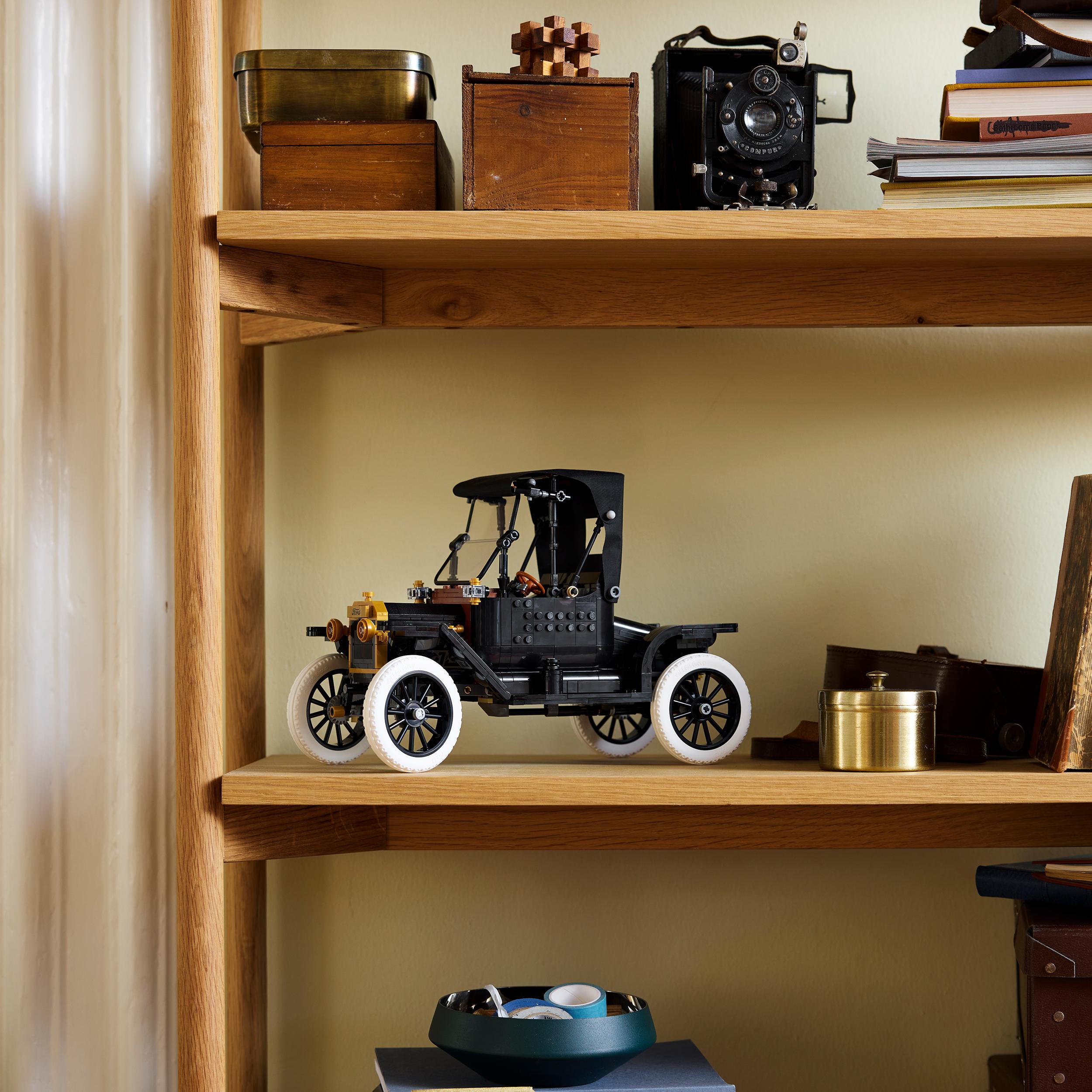 Voir la diapositive 5 : LEGO Icons 11376 Ford Model T - Set pour Adulte - Maquette de Voiture Collector - Cadeau