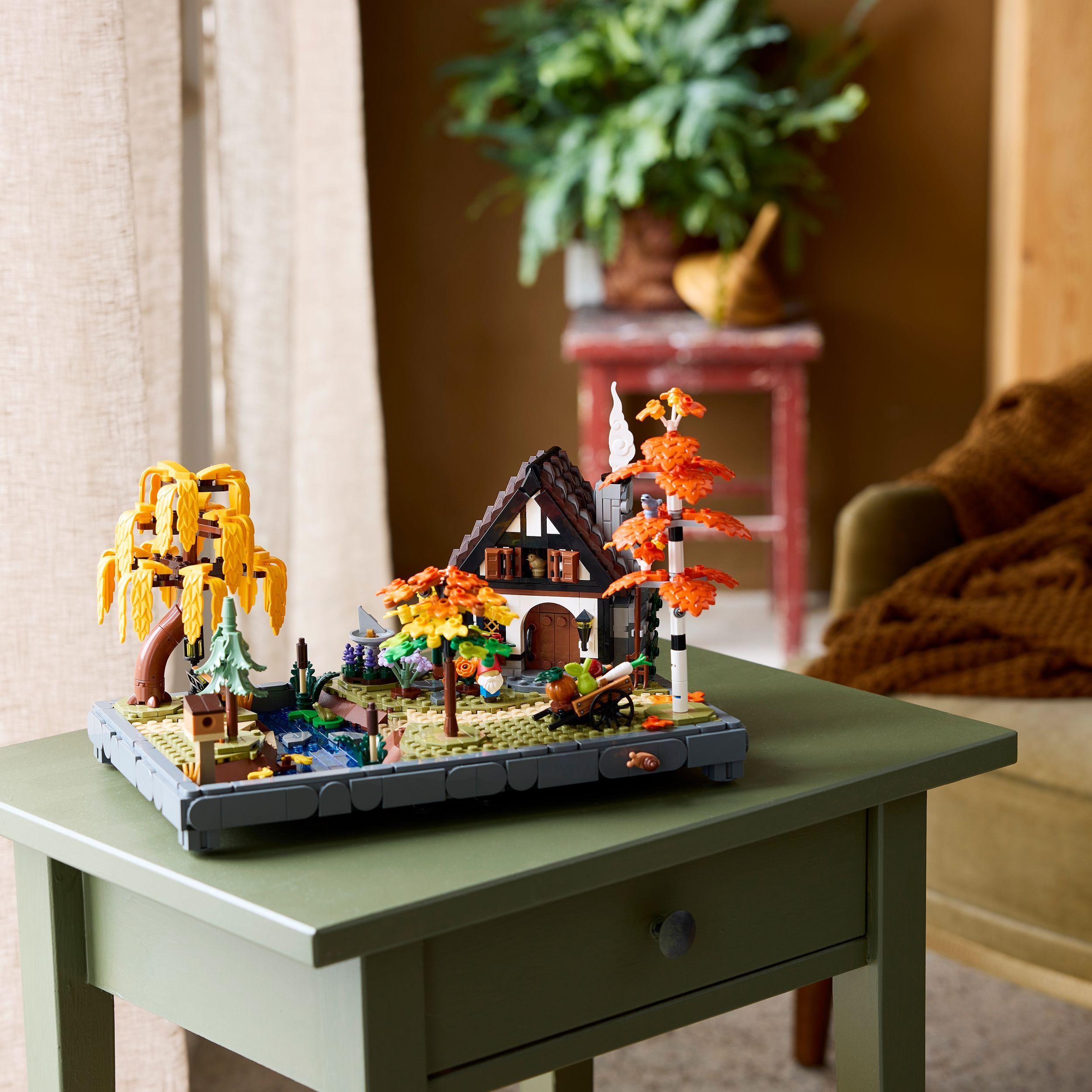 Voir la diapositive 4 : LEGO Icons 11372 - Le Jardin d'Automne