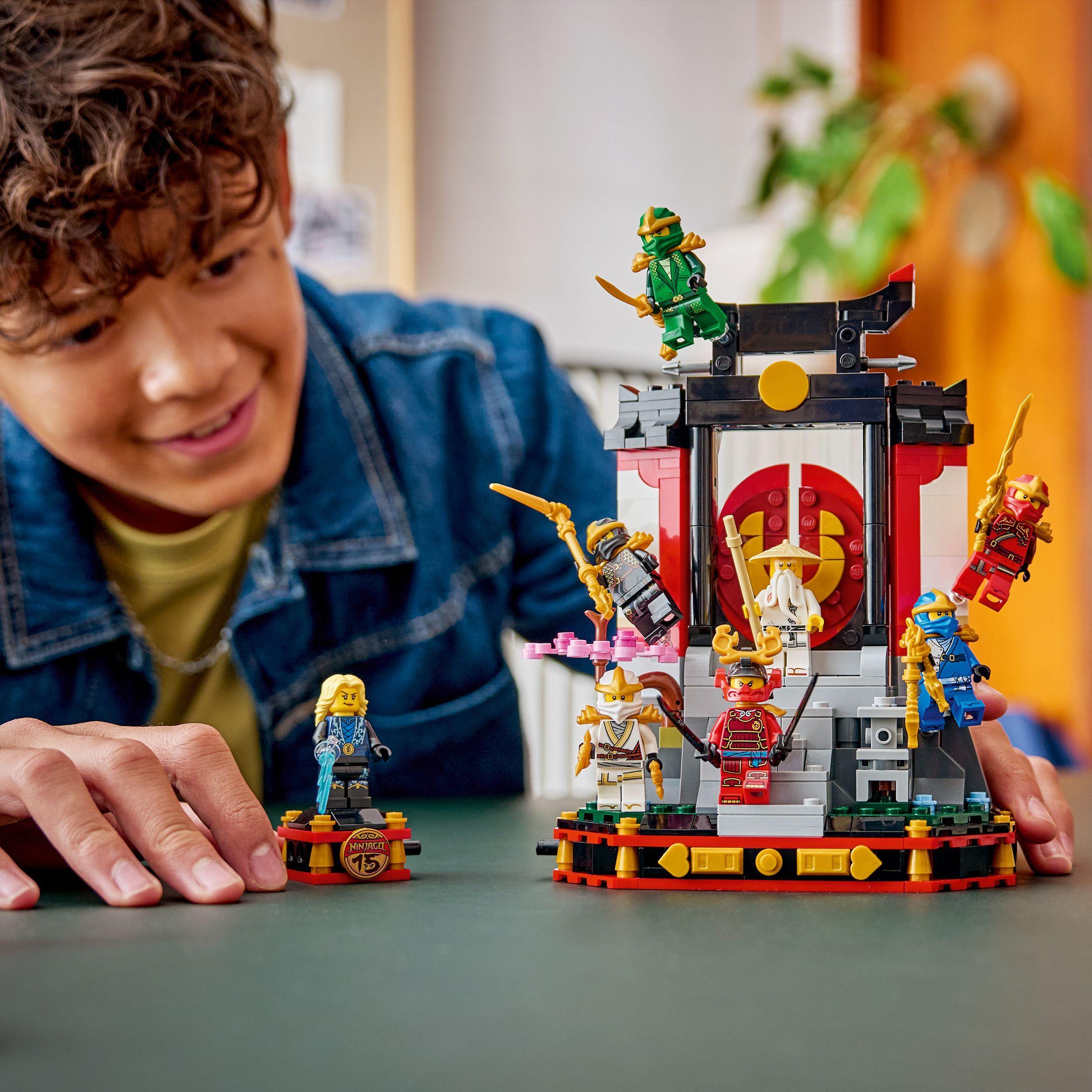 Voir la diapositive 7 : LEGO NINJAGO 71866 - 15ème anniversaire : Collection des personnages Ninjas