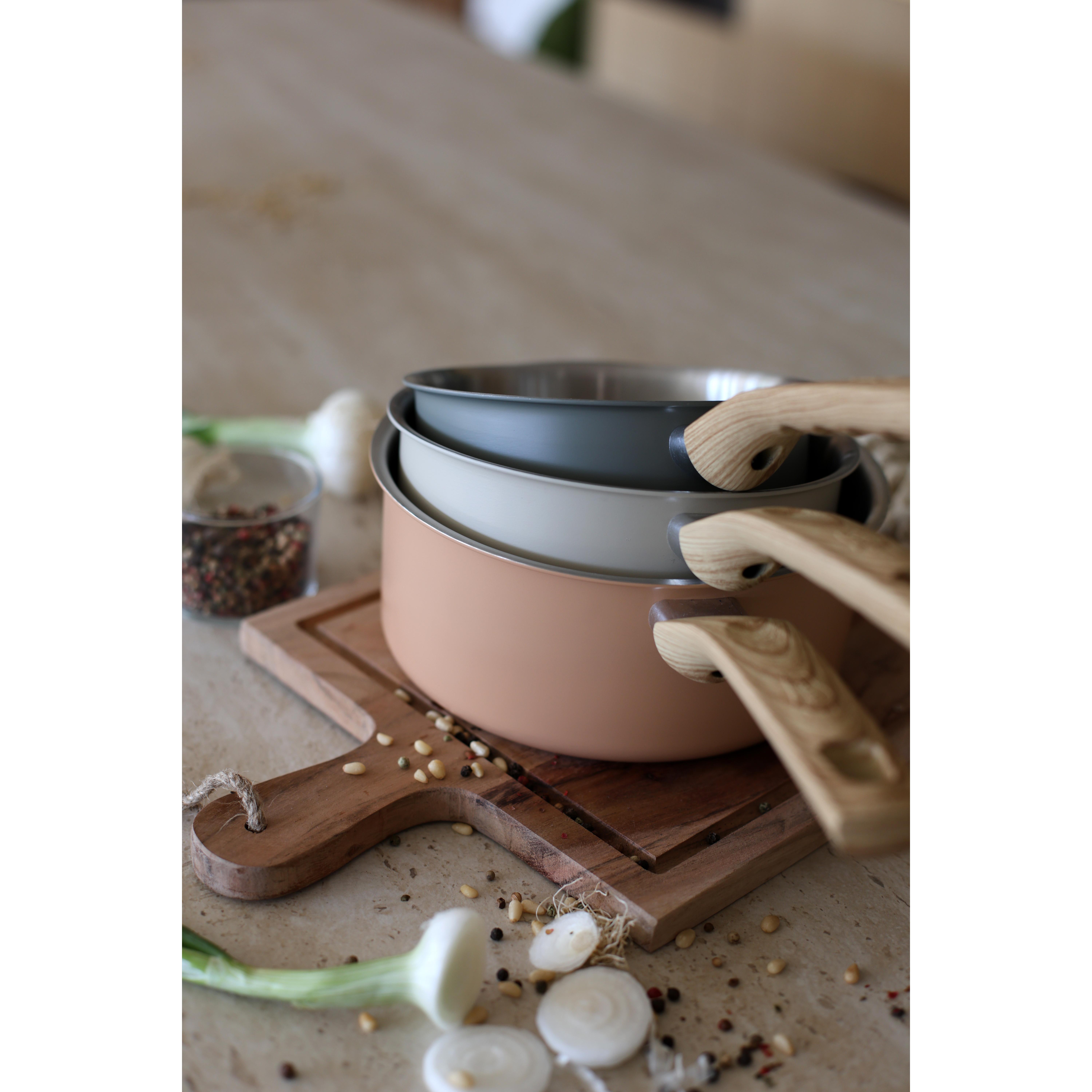 Voir la diapositive 7 : LEBRUN Casserole 16cm en aluminium et inox menastyl