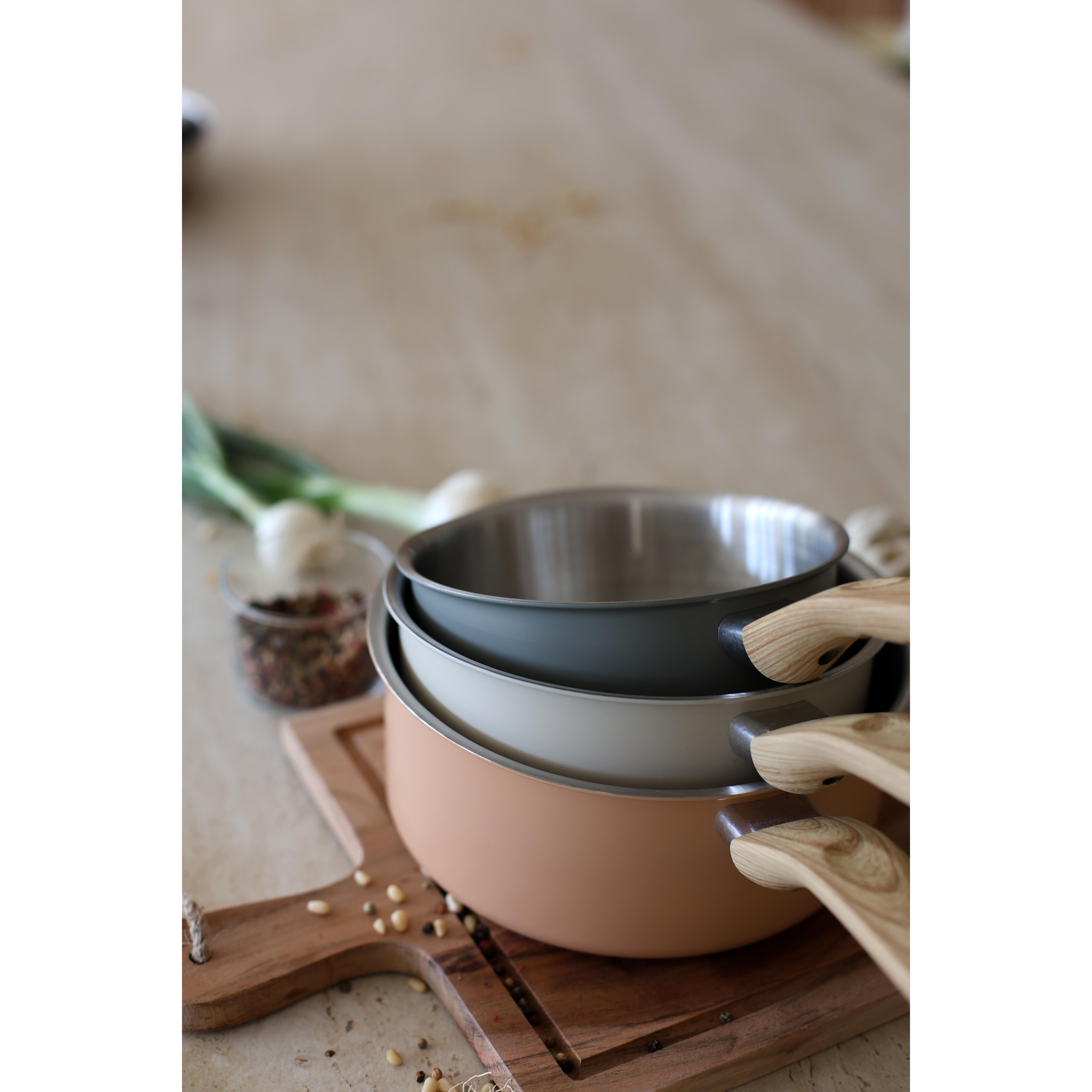 Voir la diapositive 8 : LEBRUN Casserole 16cm en aluminium et inox menastyl