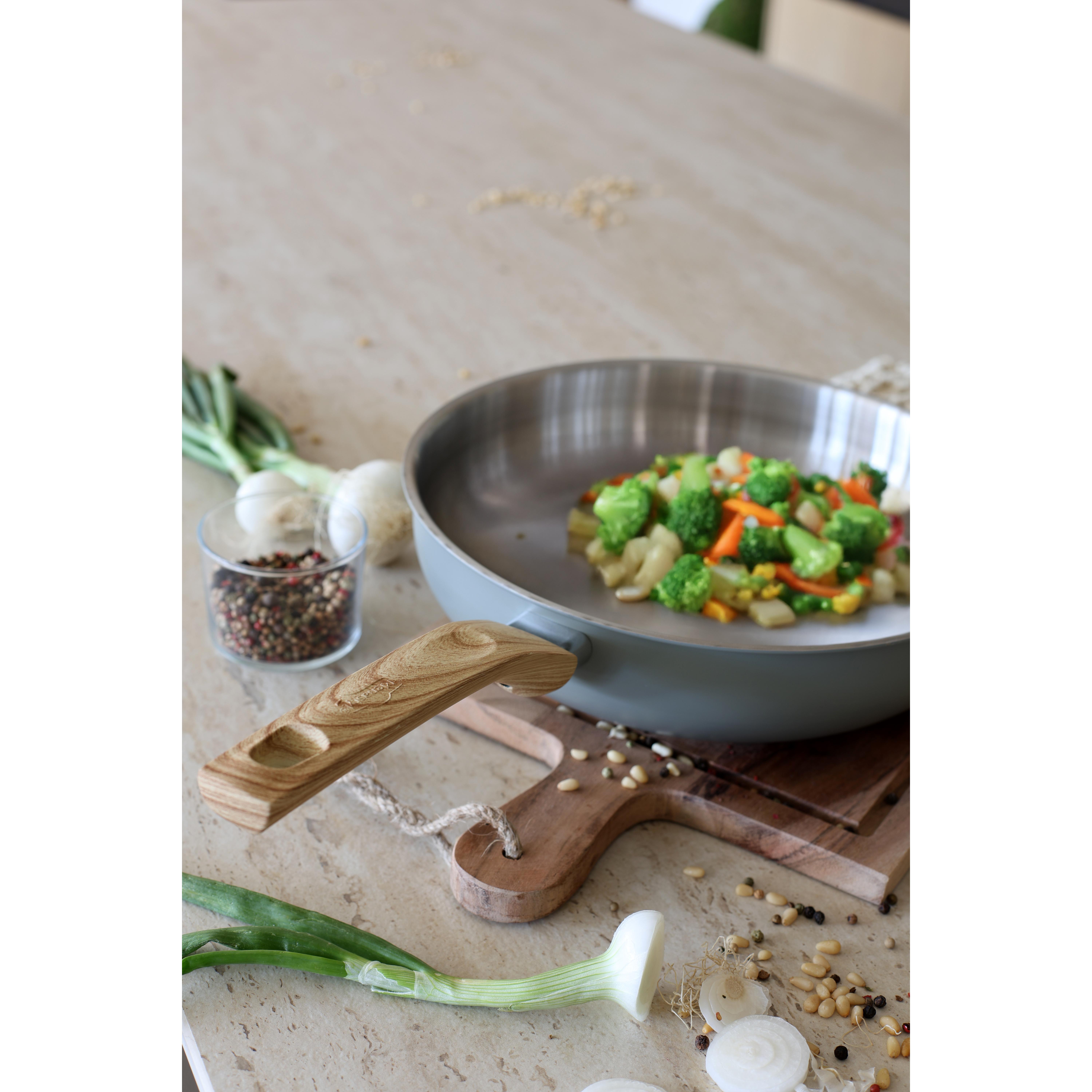 Voir la diapositive 3 : LEBRUN Wok 28cm en aluminium et inox menastyl