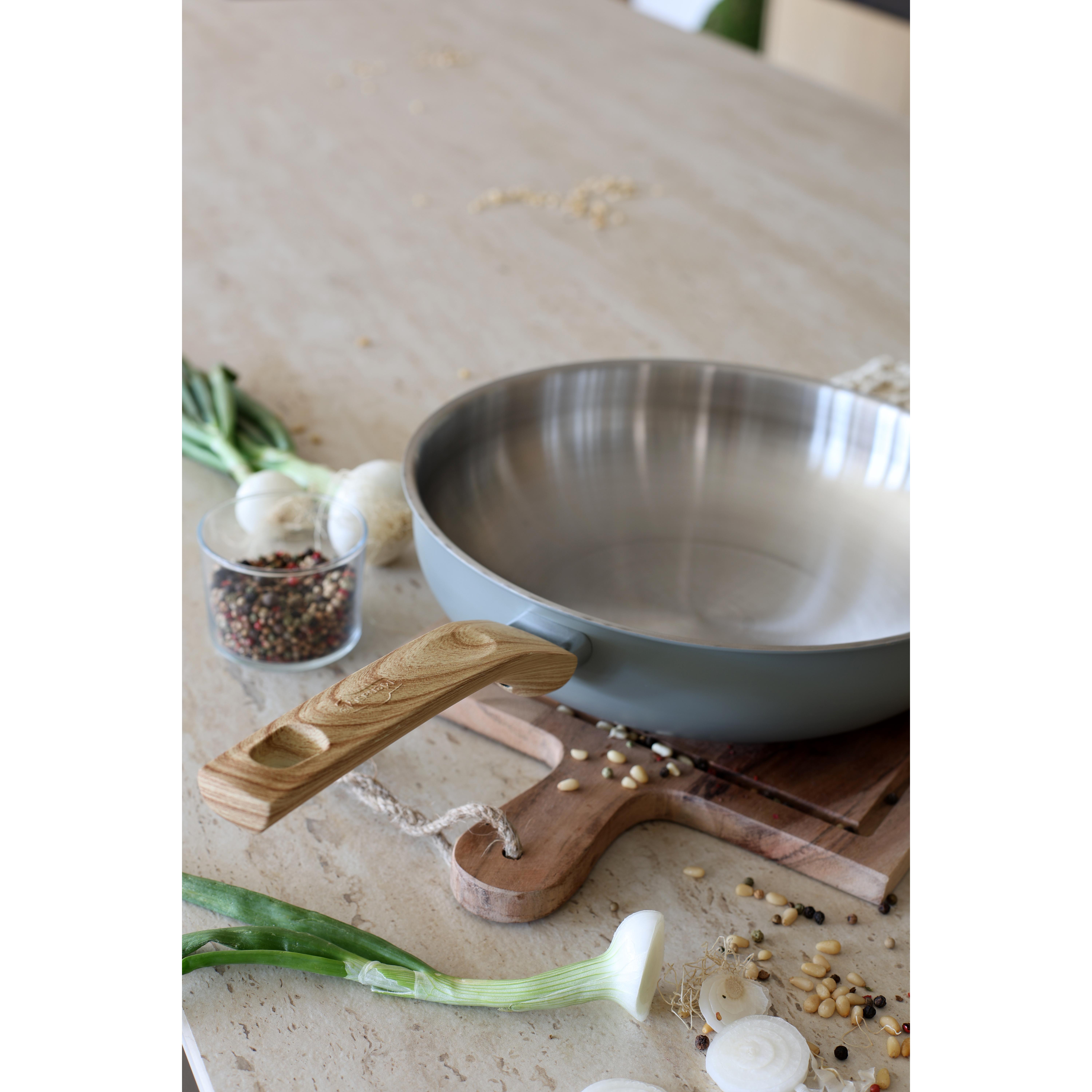 Voir la diapositive 8 : LEBRUN Wok 28cm en aluminium et inox menastyl