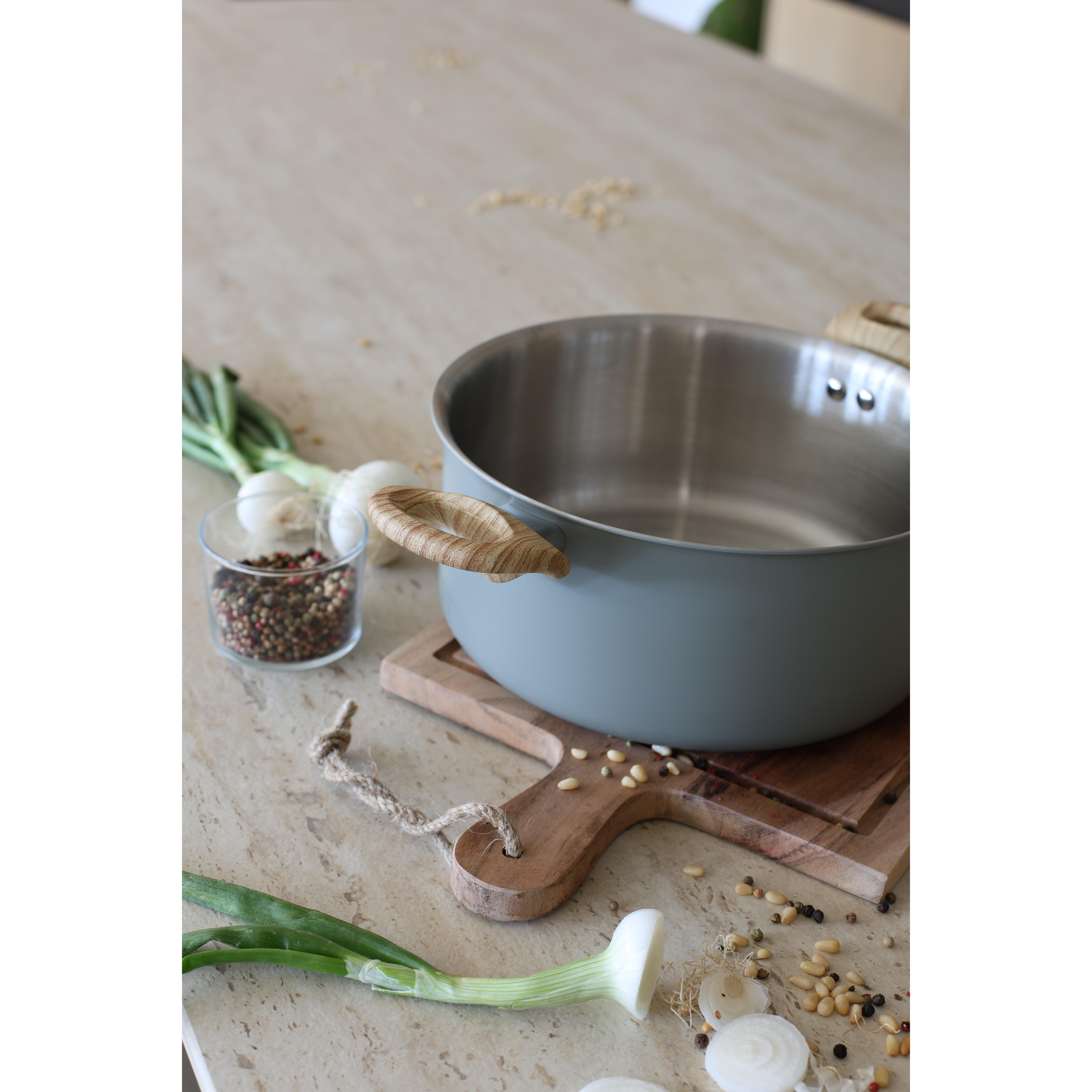 Voir la diapositive 6 : LEBRUN Faitout + couvercle 24cm en aluminium et inox menastyl