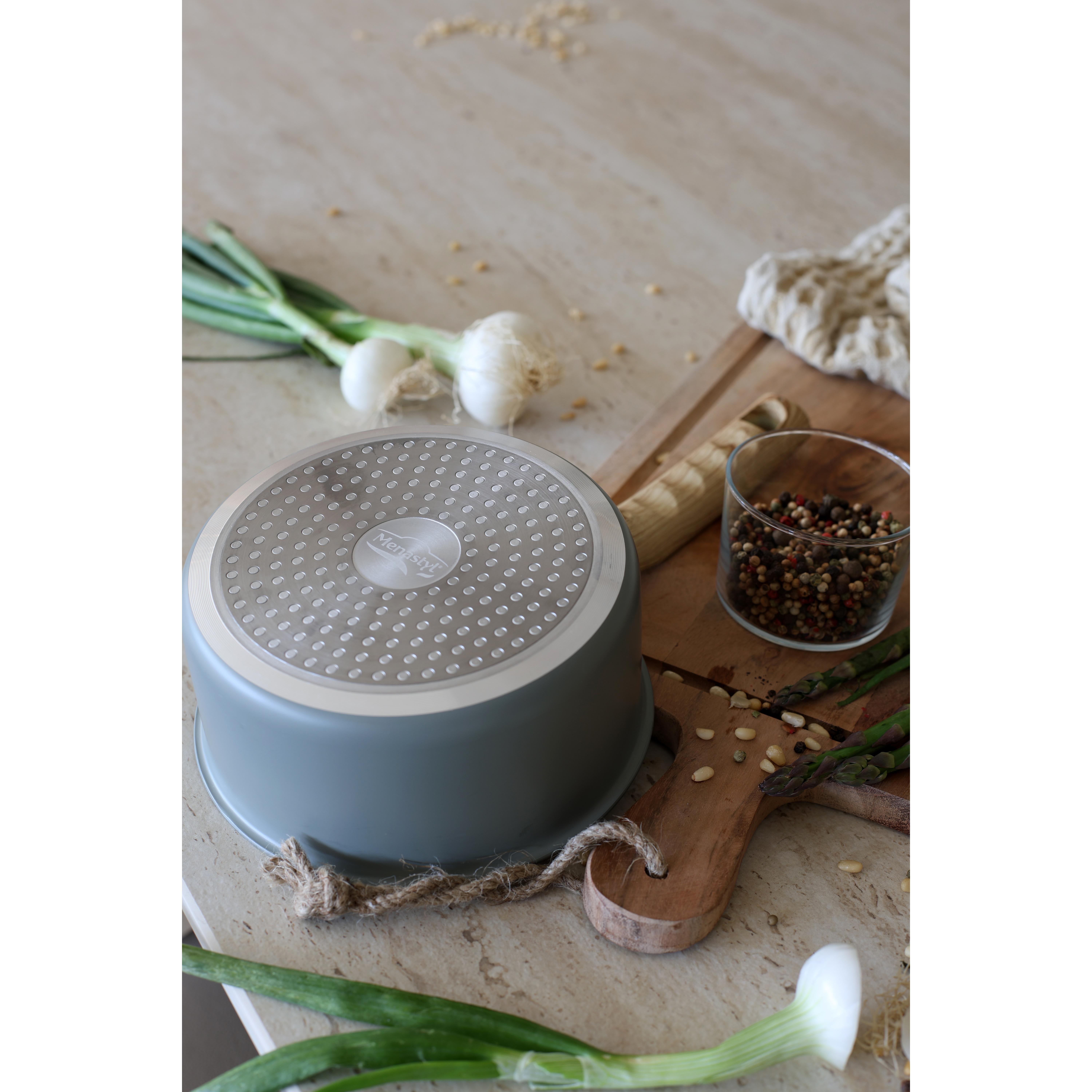Voir la diapositive 4 : LEBRUN Casserole 18cm en aluminium et inox menastyl