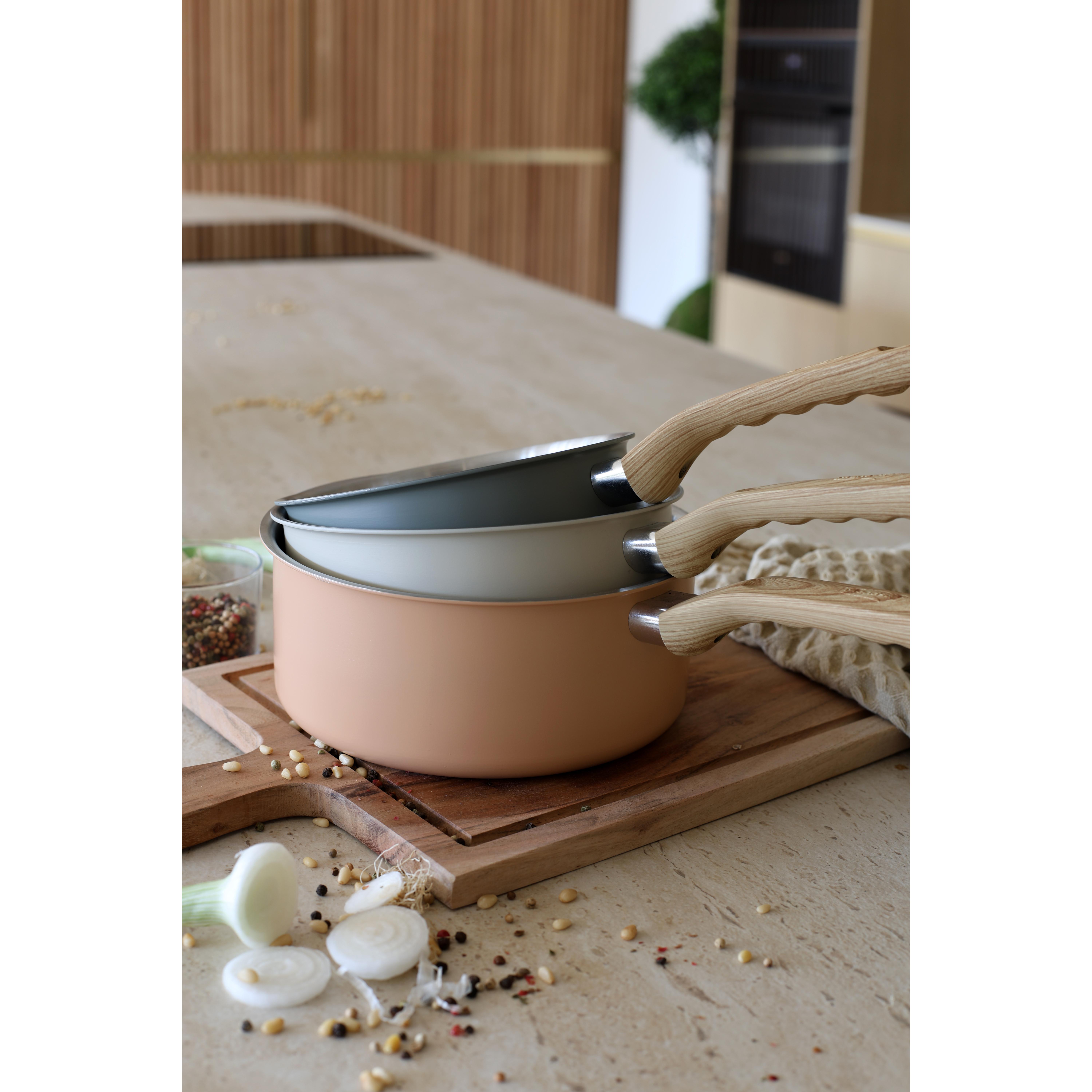 Voir la diapositive 7 : LEBRUN Casserole 18cm en aluminium et inox menastyl