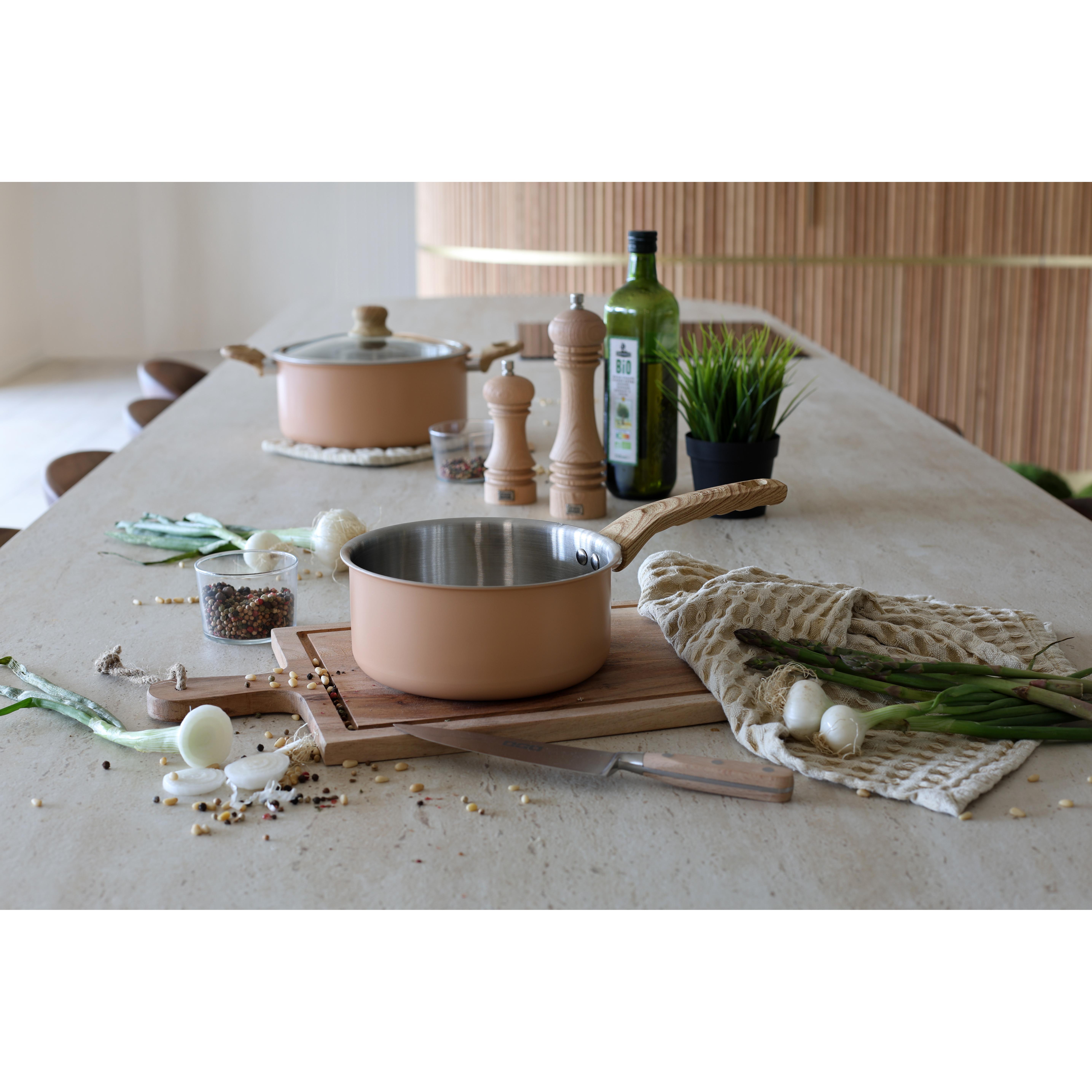 Voir la diapositive 8 : LEBRUN Casserole 18cm en aluminium et inox menastyl