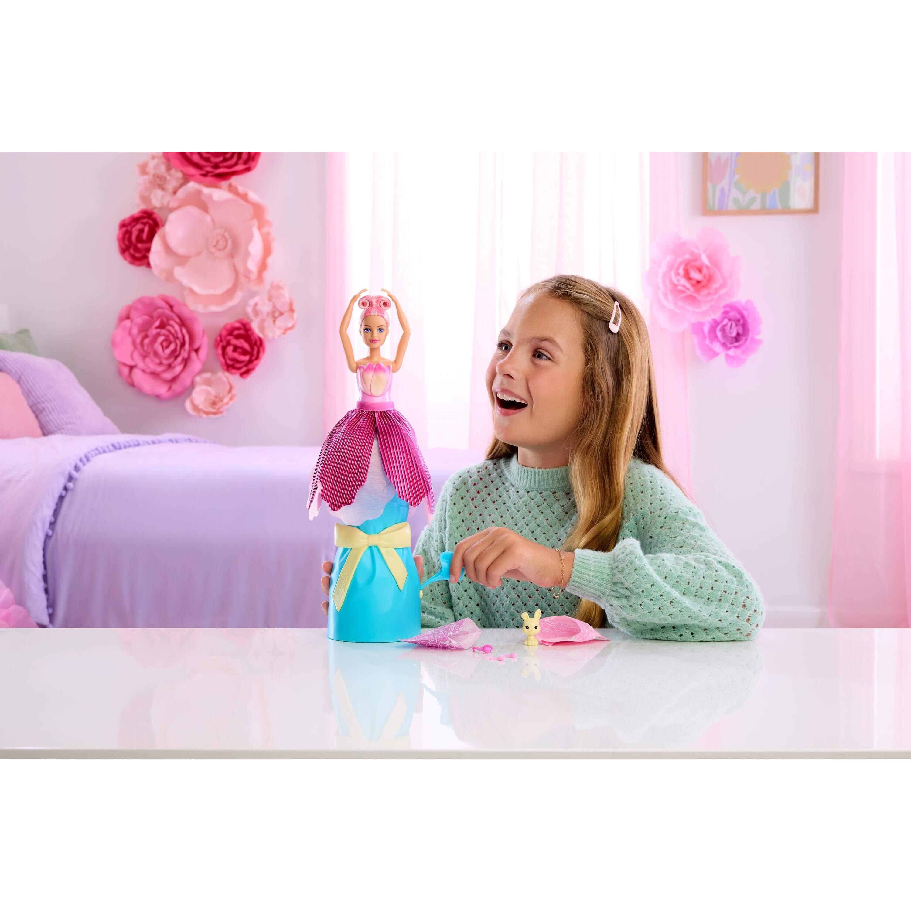 Voir la diapositive 3 : MATTEL Poupée Barbie Surprise Tulipe Rose