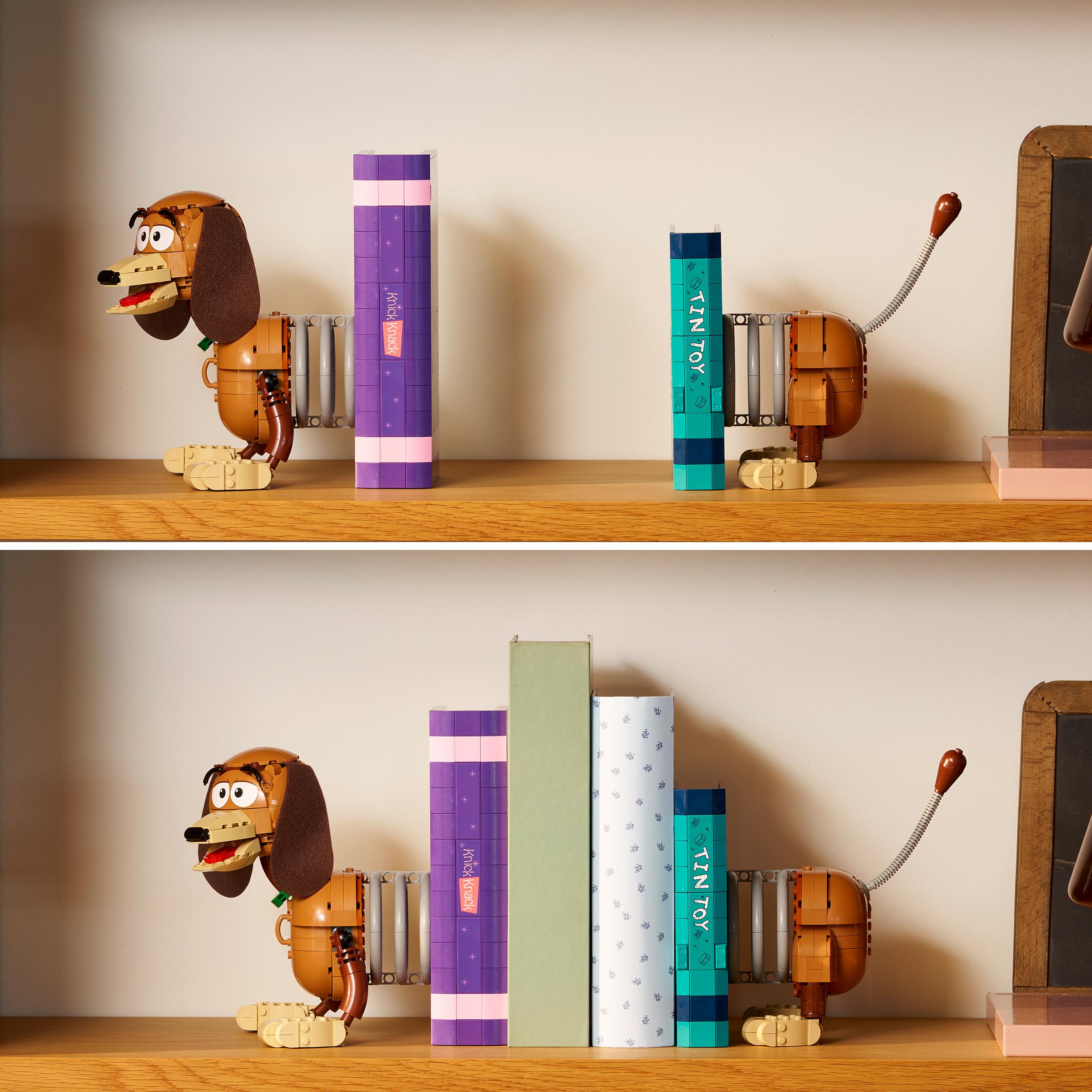 Voir la diapositive 4 : LEGO LEGO ǀ Disney et Pixar 43301 Serre-Livres Zigzag de Toy Story - Set pour Adulte - Déco