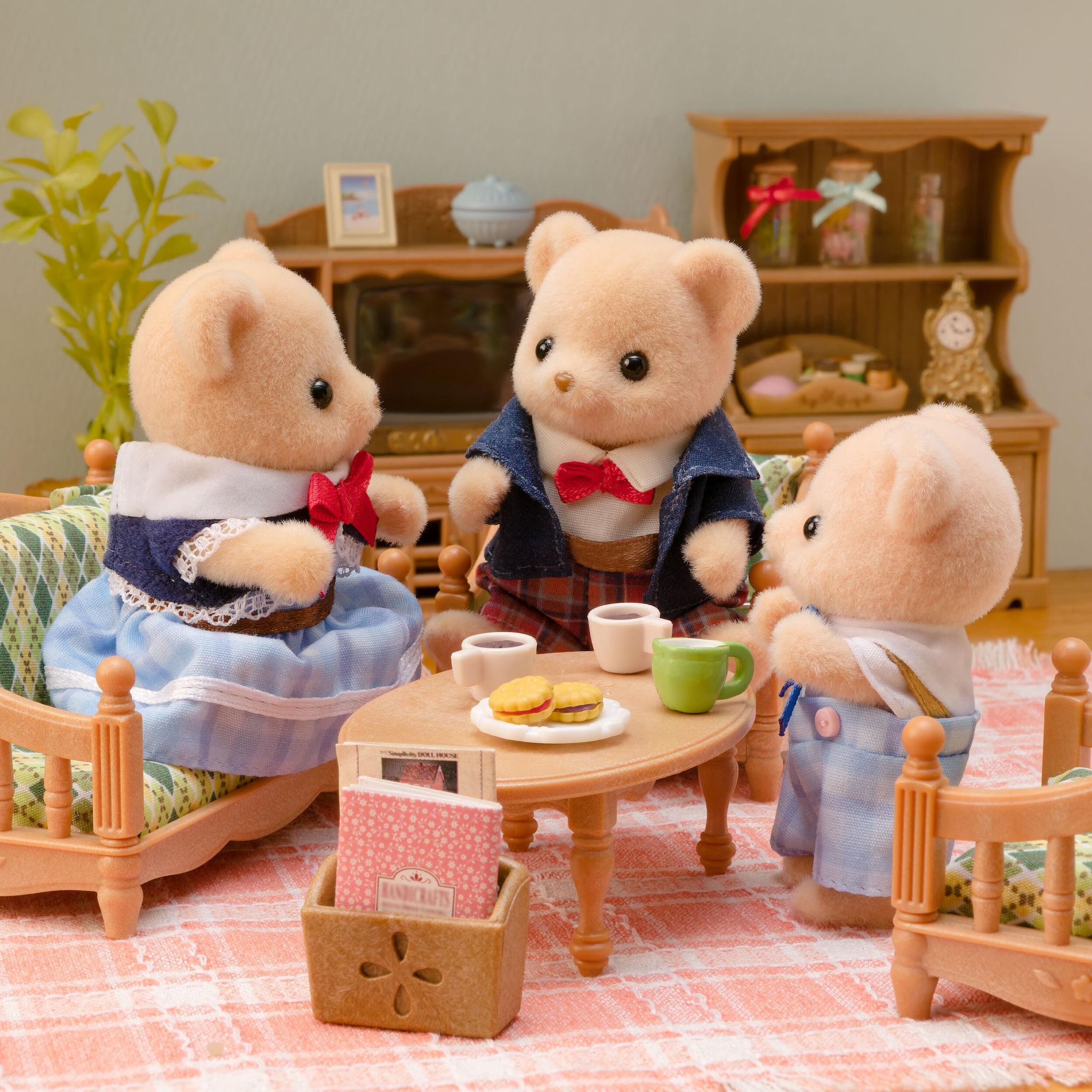 Voir la diapositive 2 : EPOCH D'ENFANCE La famille Ours Biscuit Famille Sylvanian