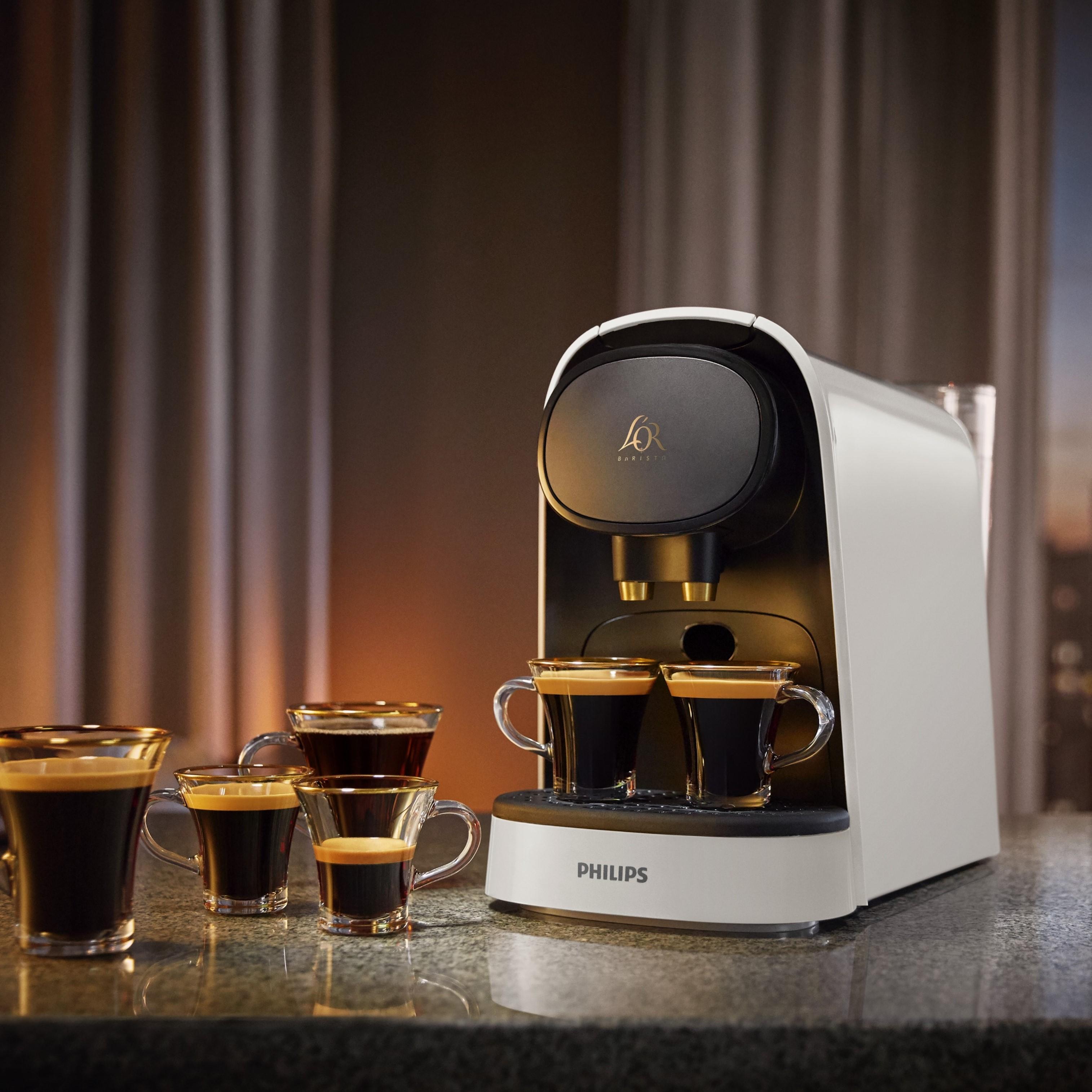 Voir la diapositive 7 : PHILIPS Machine à café à capsules LM8012 00 - Blanc satiné