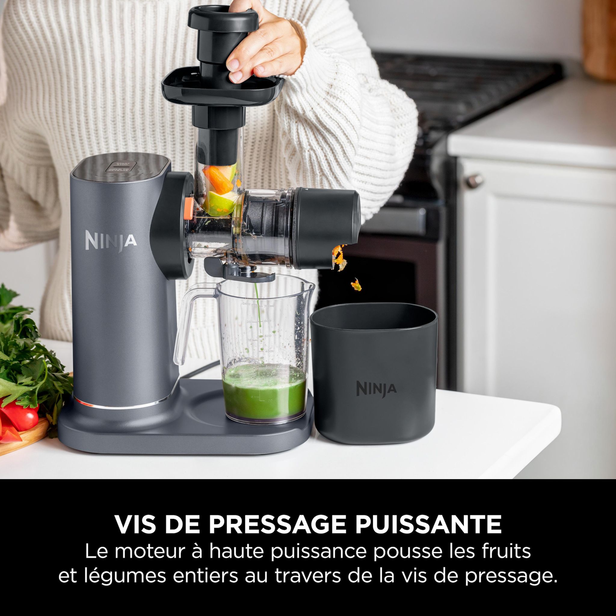 Voir la diapositive 5 : NINJA Extracteur à jus JC151EU - Noir