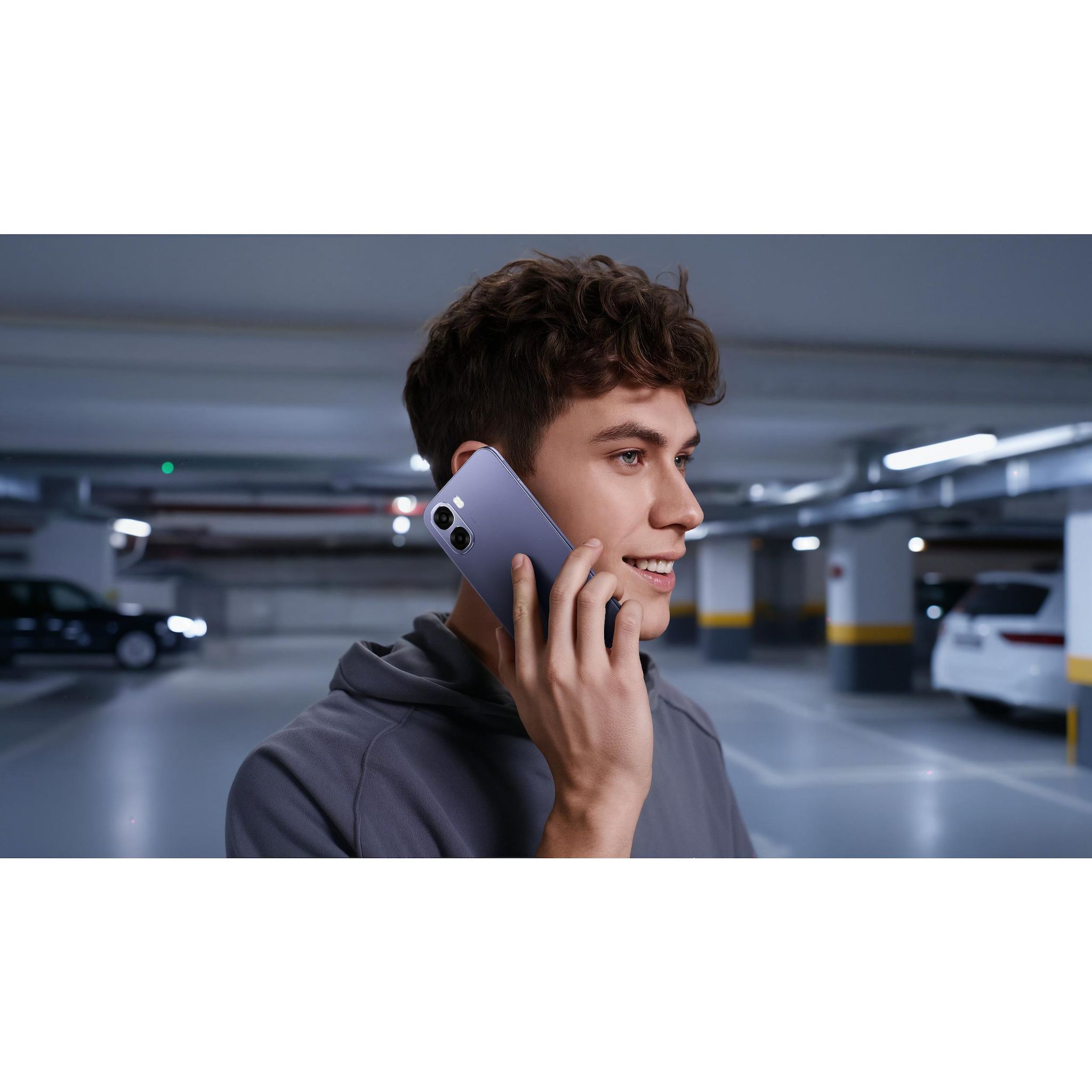 Voir la diapositive 13 : OPPO A6X 4G 128Go - Violet