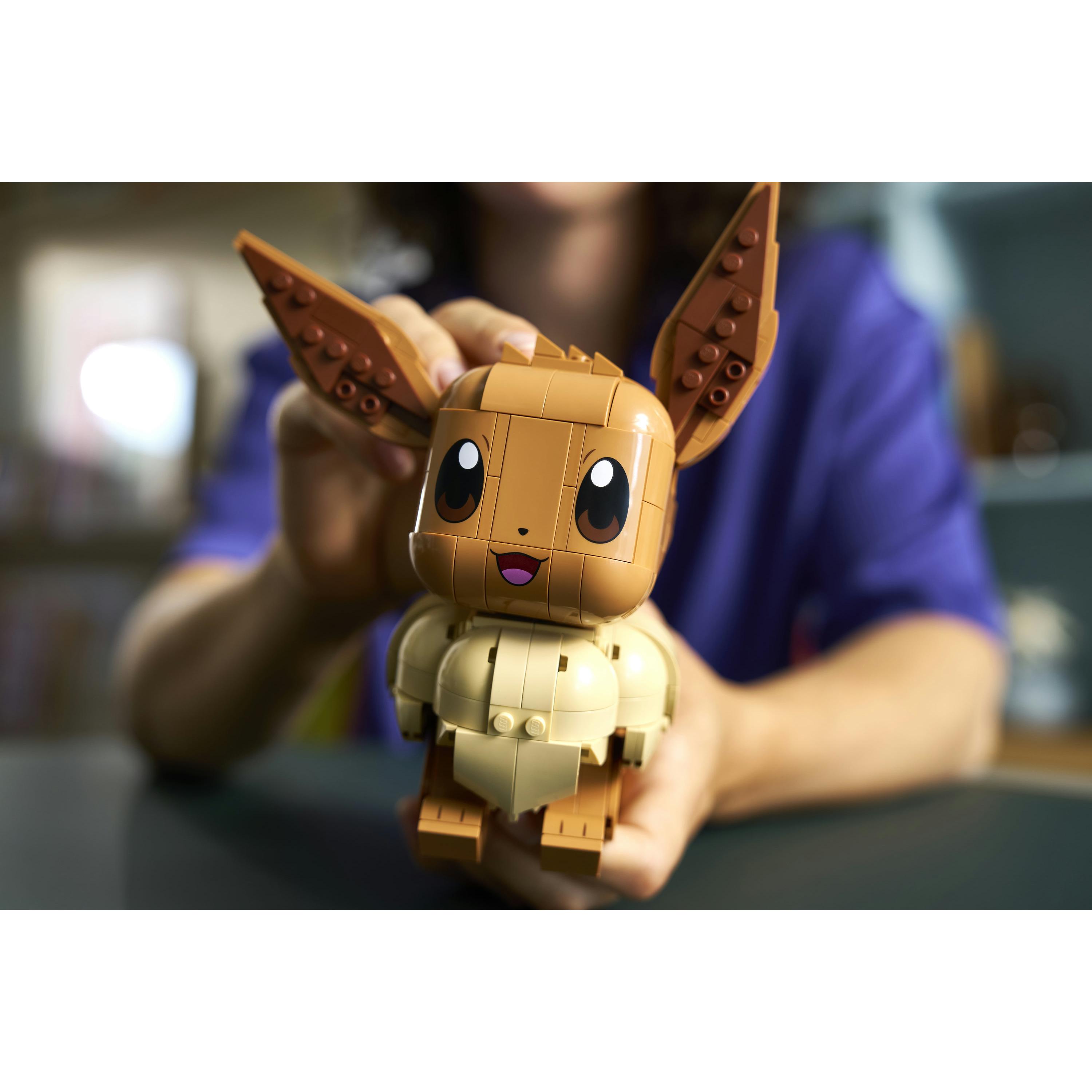 Voir la diapositive 17 : LEGO LEGO Pokémon 72151 Évoli - Set de Construction Collector pour Adulte - Idée Cadeau Gaming