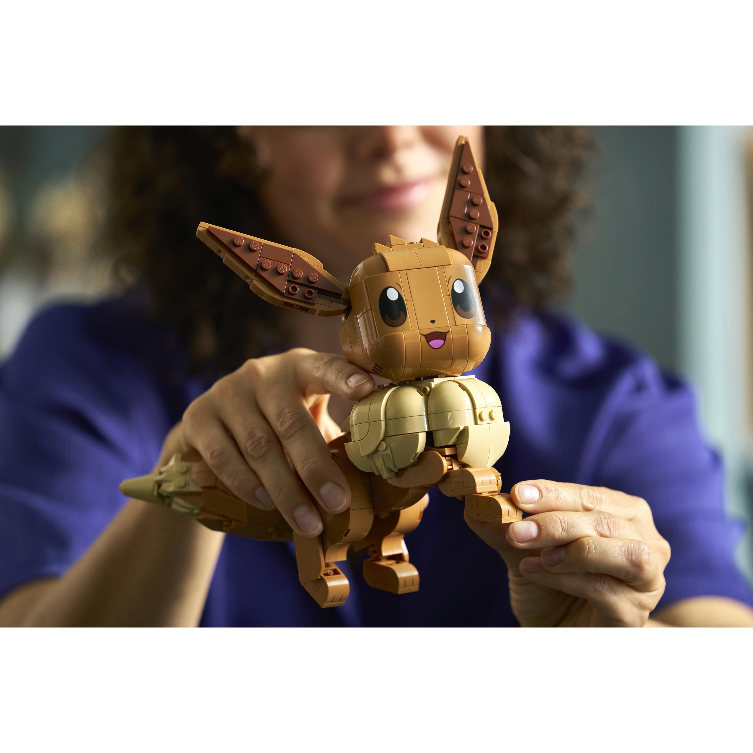 Voir la diapositive 19 : LEGO LEGO Pokémon 72151 Évoli - Set de Construction Collector pour Adulte - Idée Cadeau Gaming