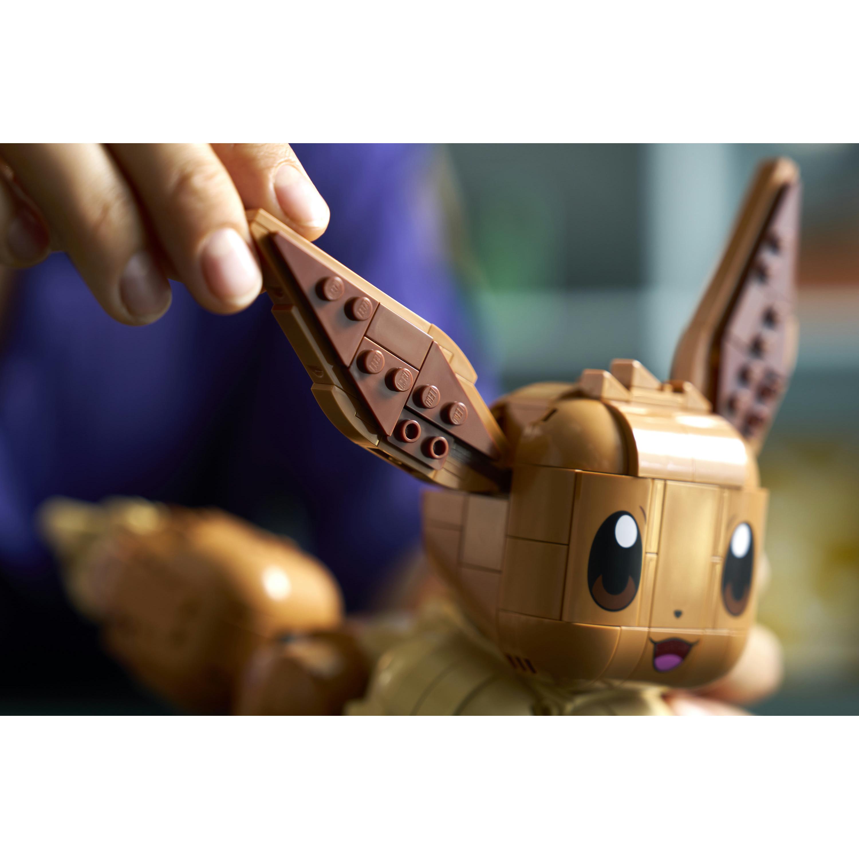 Voir la diapositive 20 : LEGO LEGO Pokémon 72151 Évoli - Set de Construction Collector pour Adulte - Idée Cadeau Gaming