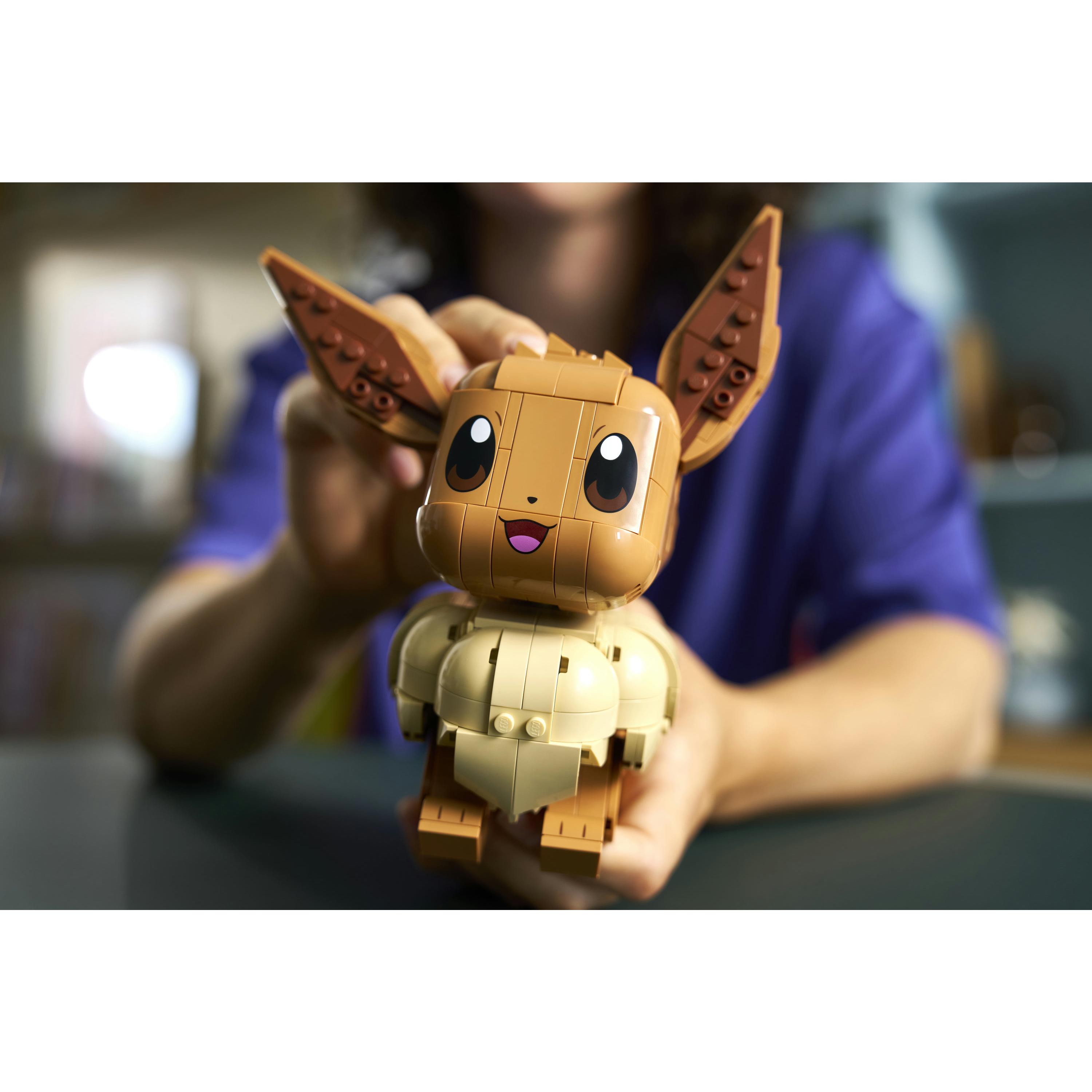 Voir la diapositive 24 : LEGO LEGO Pokémon 72151 Évoli - Set de Construction Collector pour Adulte - Idée Cadeau Gaming