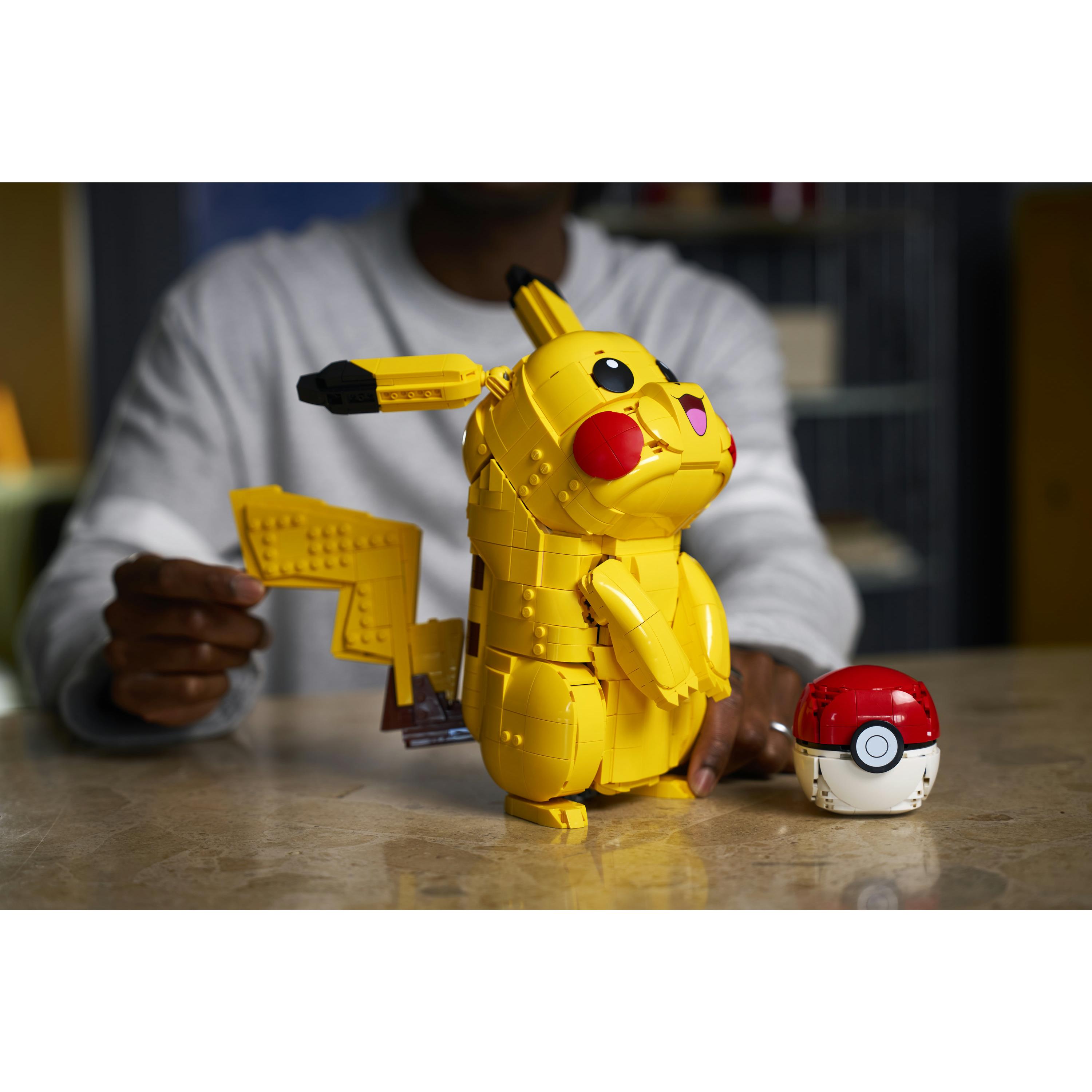 Voir la diapositive 19 : LEGO LEGO Pokémon 72152 Pikachu et Poké Ball - Set Collector pour Adulte - Idée Cadeau Gaming