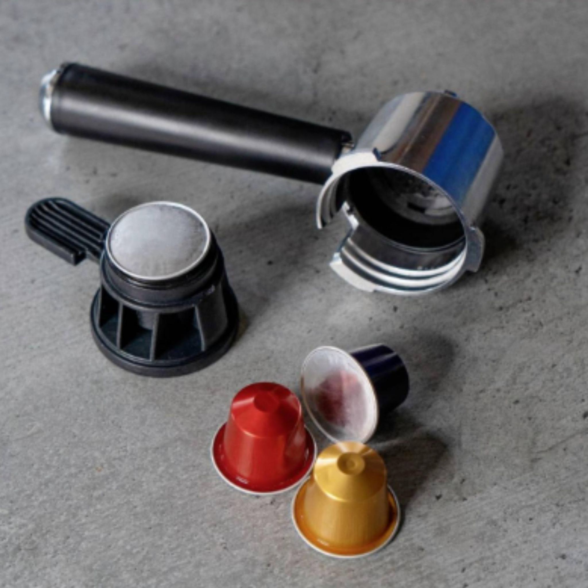 Voir la diapositive 2 : KITCHENCOOK Machine à café 2 en 1 PCESKA 1266 - Gris