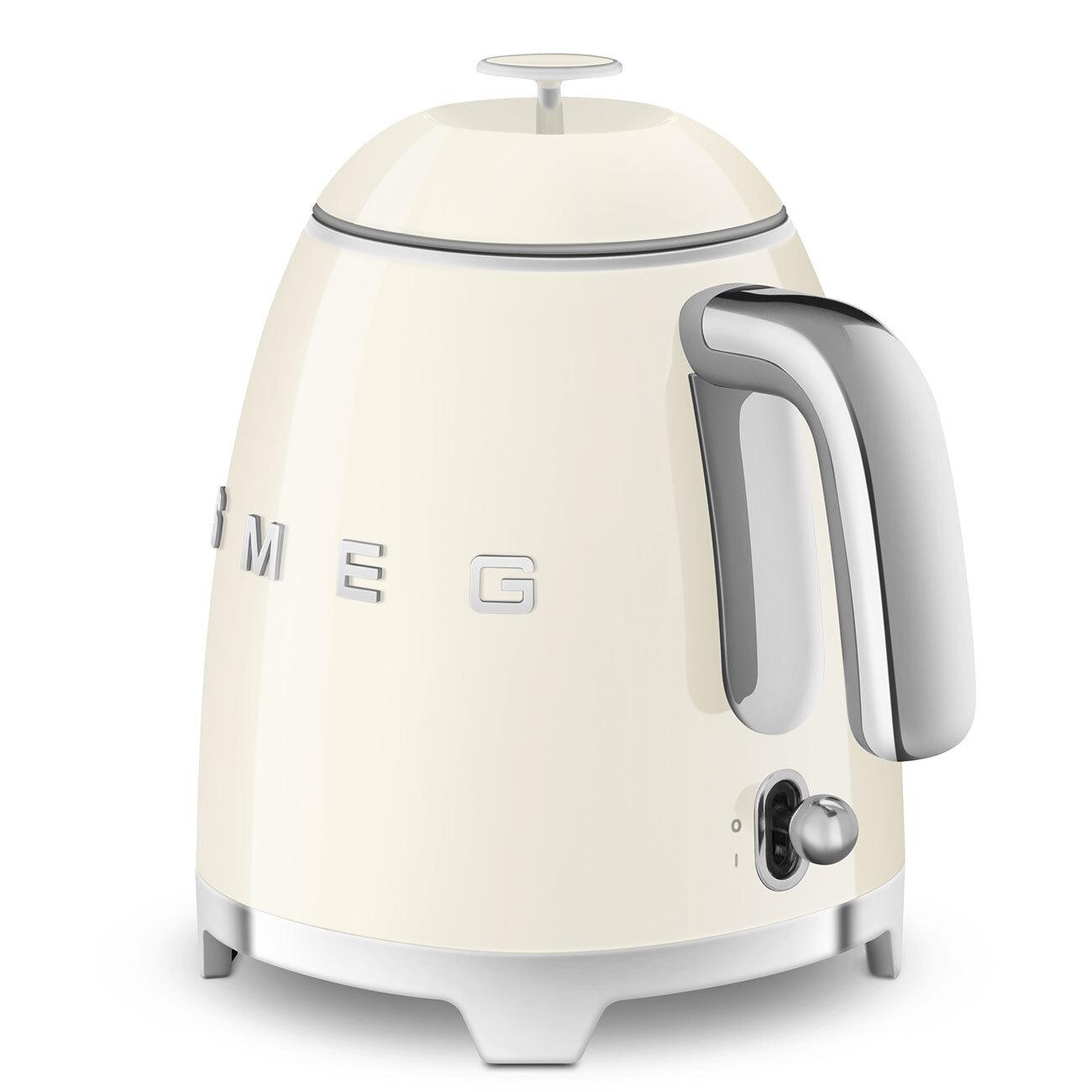 Voir la diapositive 5 : SMEG Bouilloire KLF05 - Crème