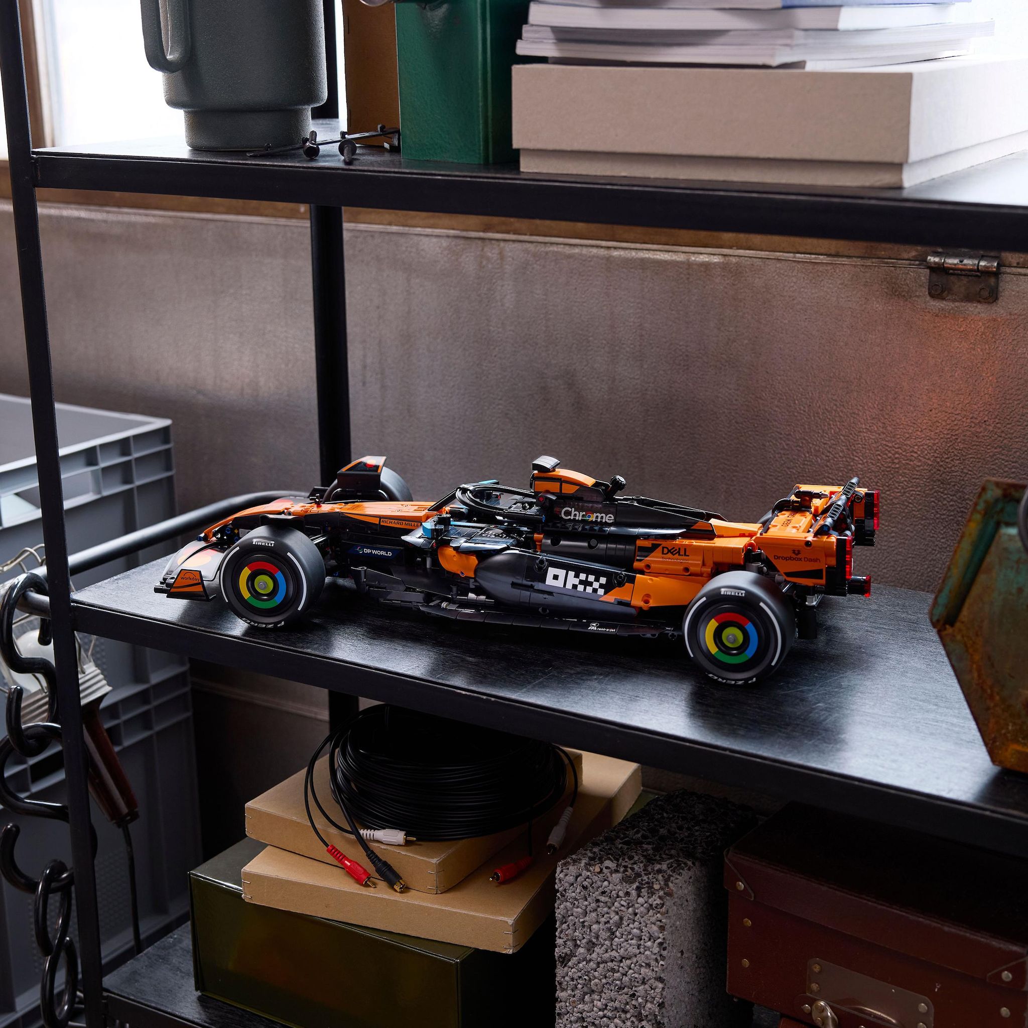 Voir la diapositive 4 : LEGO Technic 42228 Voiture McLaren MCL39 F1 - Set pour Adulte - Maquette de F1 - Cadeau