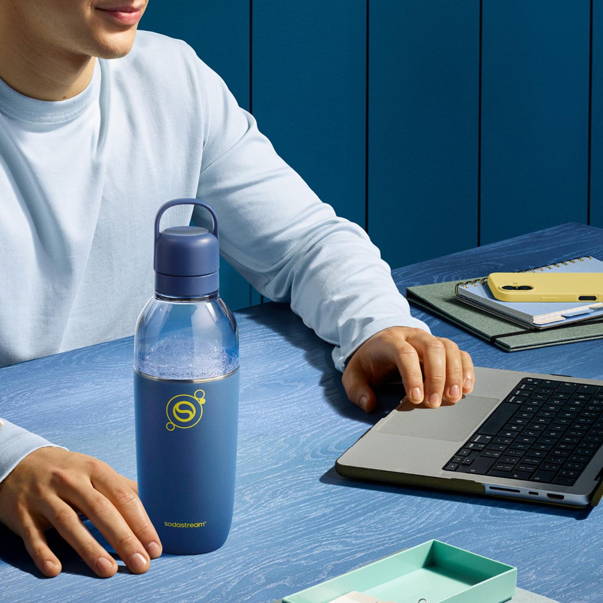 Voir la diapositive 6 : SODASTREAM Gourde isotherme et gazéifiable 0.7 L - Bleu