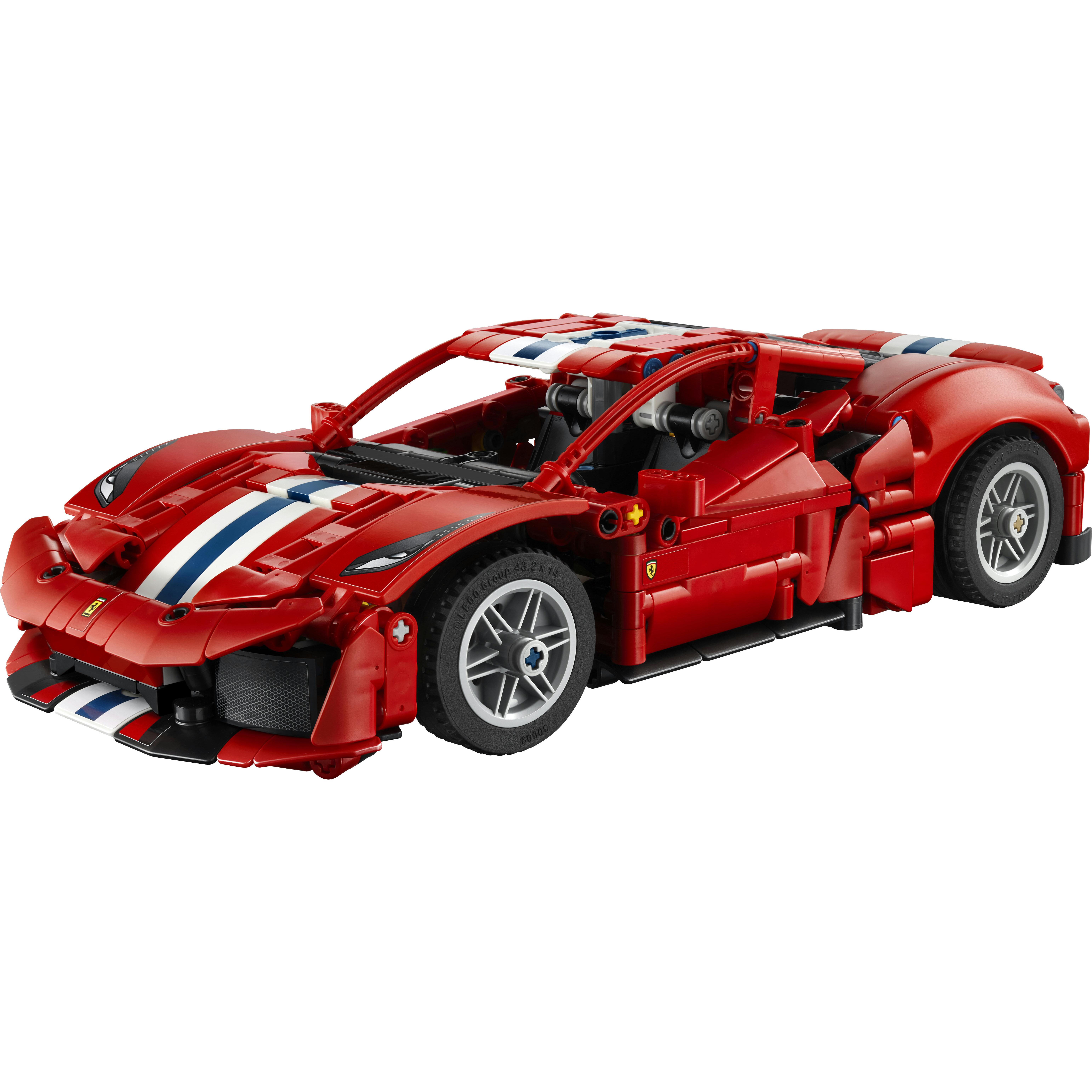 Voir la diapositive 2 : LEGO Technic 42235 - Voiture Ferrari 488 Pista
