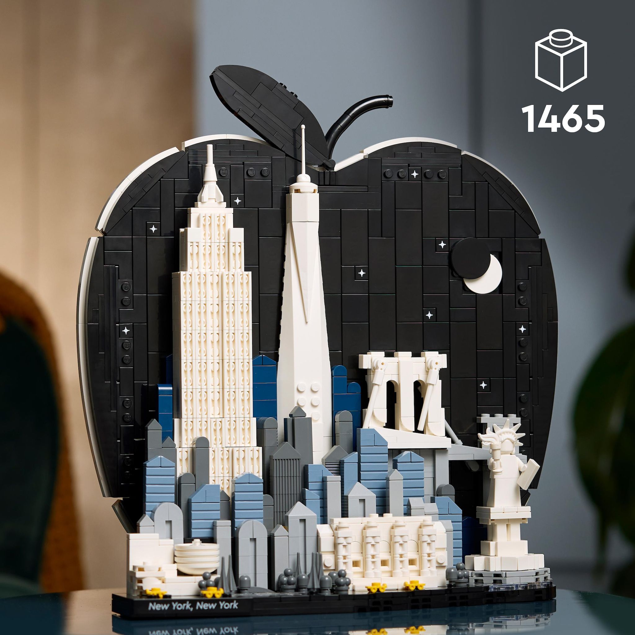Voir la diapositive 3 : LEGO New York City The Big Apple 21066