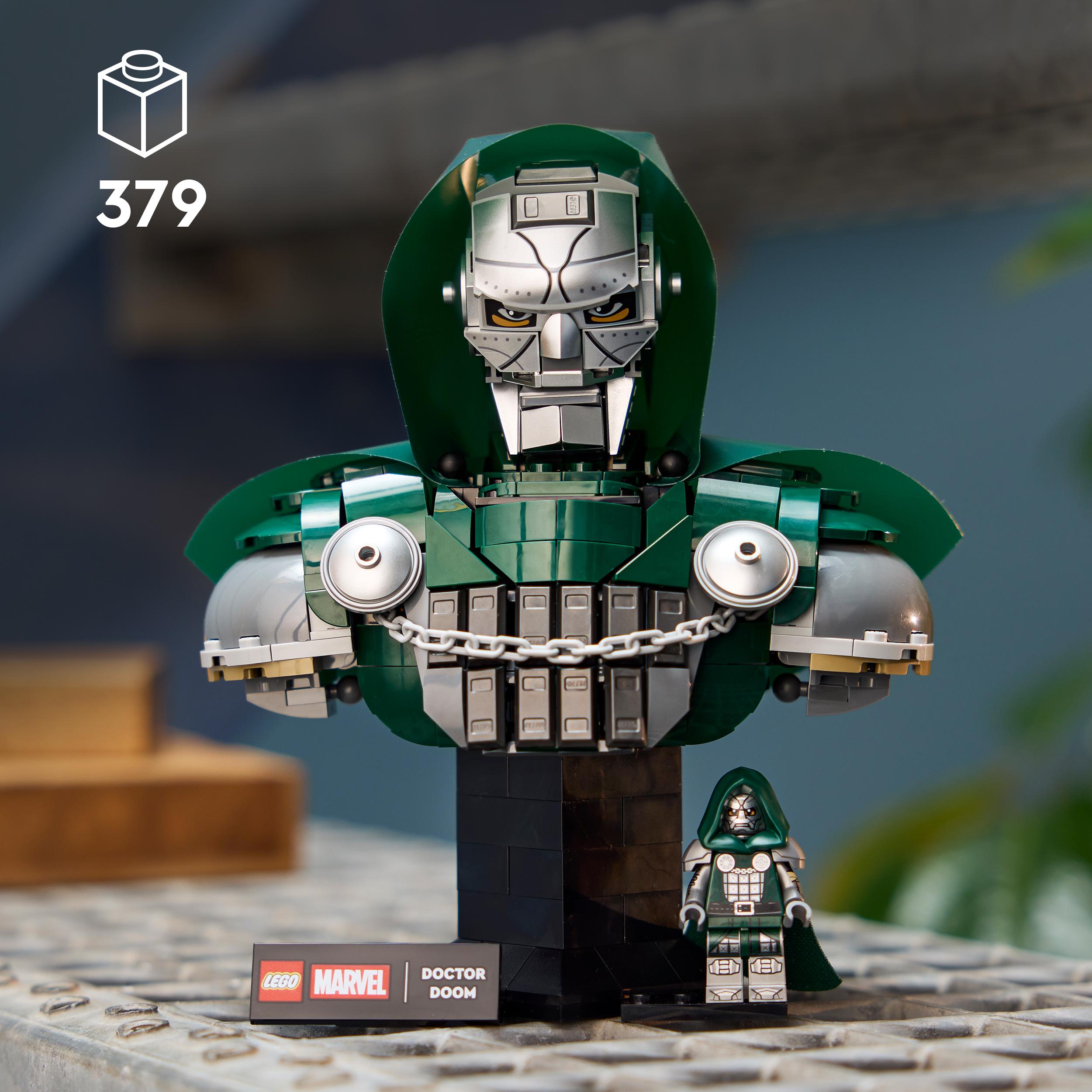 Voir la diapositive 3 : LEGO Marvel 76345 - Buste du Docteur Doom