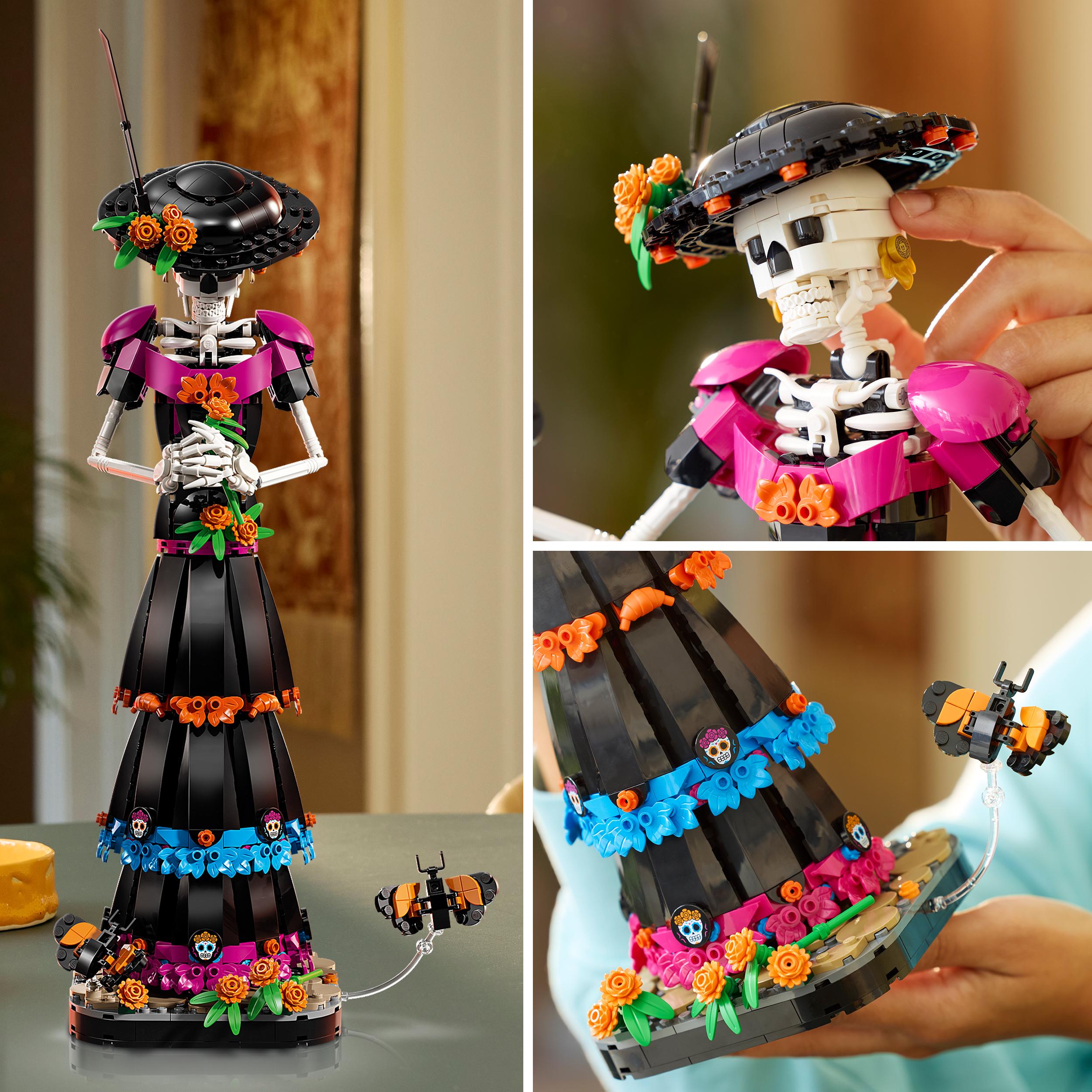 Voir la diapositive 6 : LEGO IDEAS 21372 - La Caterina Halloween