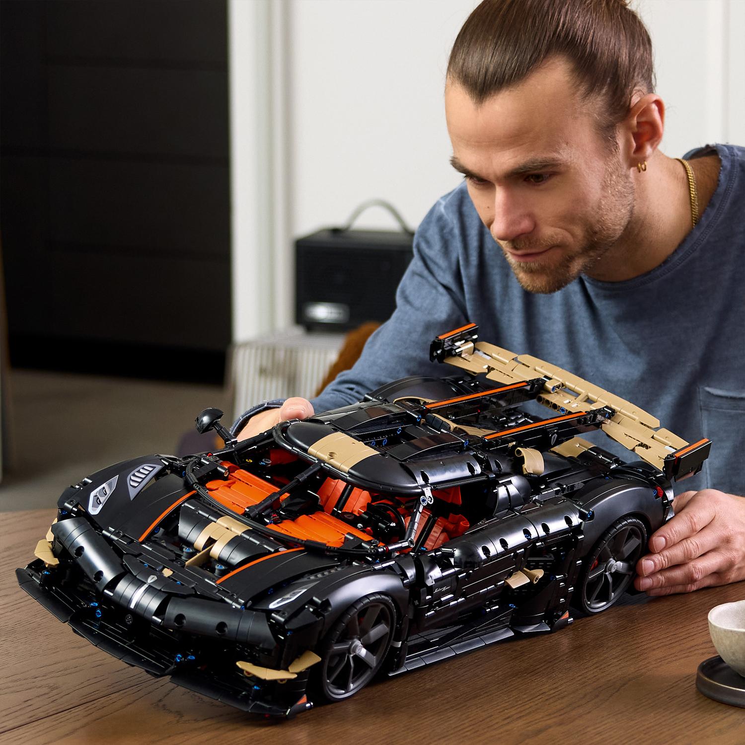 Voir la diapositive 7 : LEGO Technic 42232 - Megacar Sadair's Spear de Koenigsegg