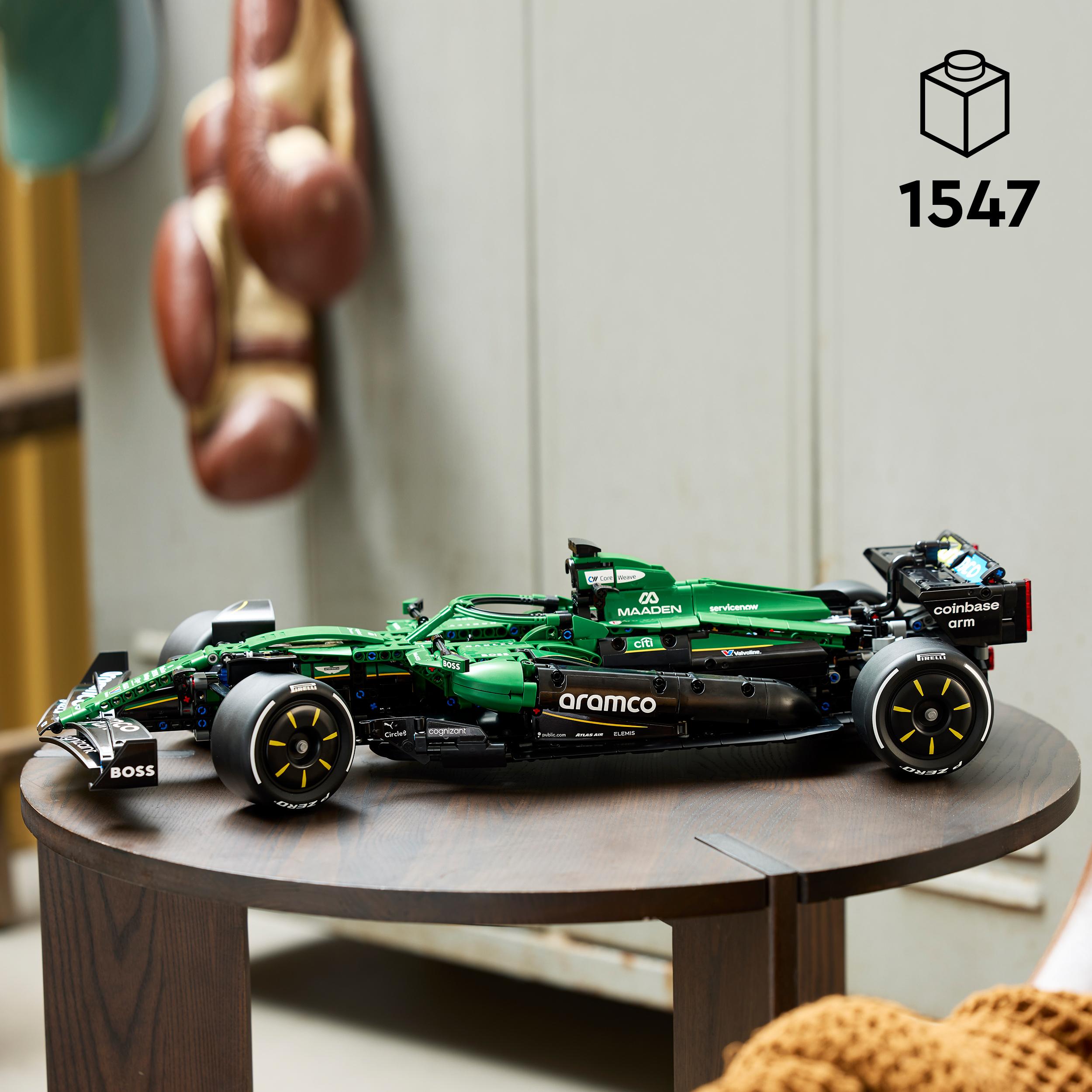 Voir la diapositive 3 : LEGO Technic 42240 - Voiture Aston Martin Aramco AMR25
