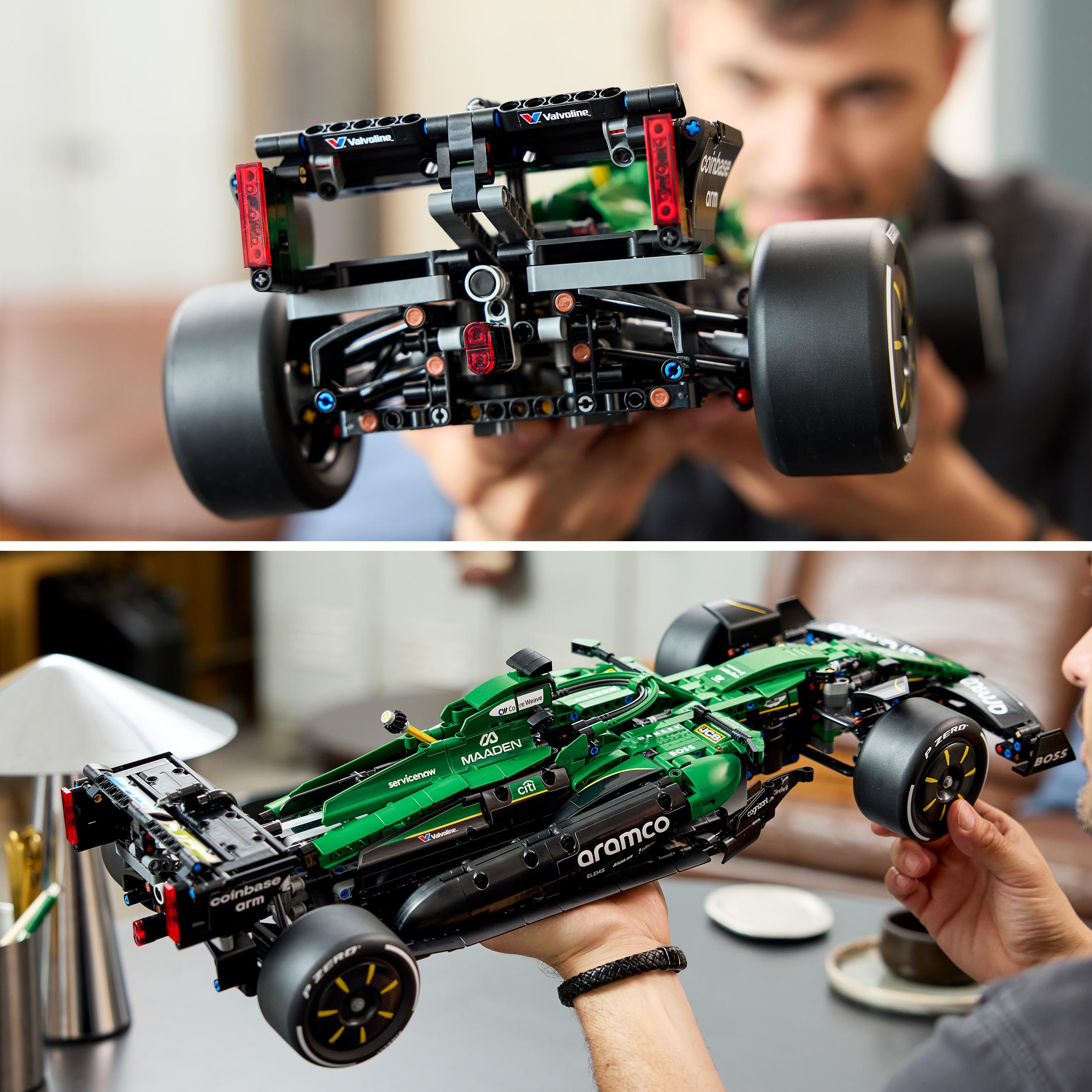 Voir la diapositive 5 : LEGO Technic 42240 - Voiture Aston Martin Aramco AMR25