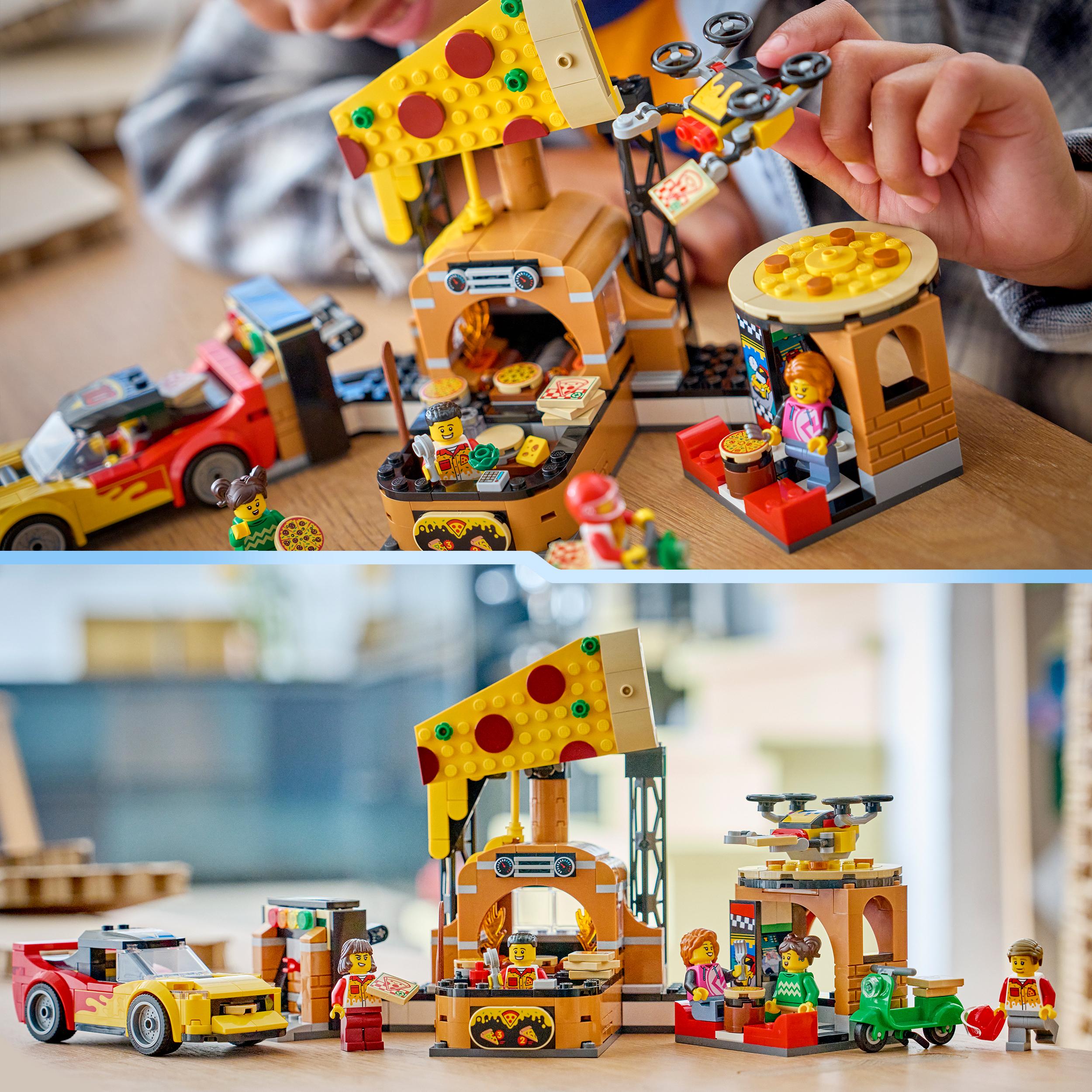 Voir la diapositive 6 : LEGO LEGO City 60496 La Pizzeria et ses Véhicules de Livraison - Jeu dès 6 ans - Voiture Jouet