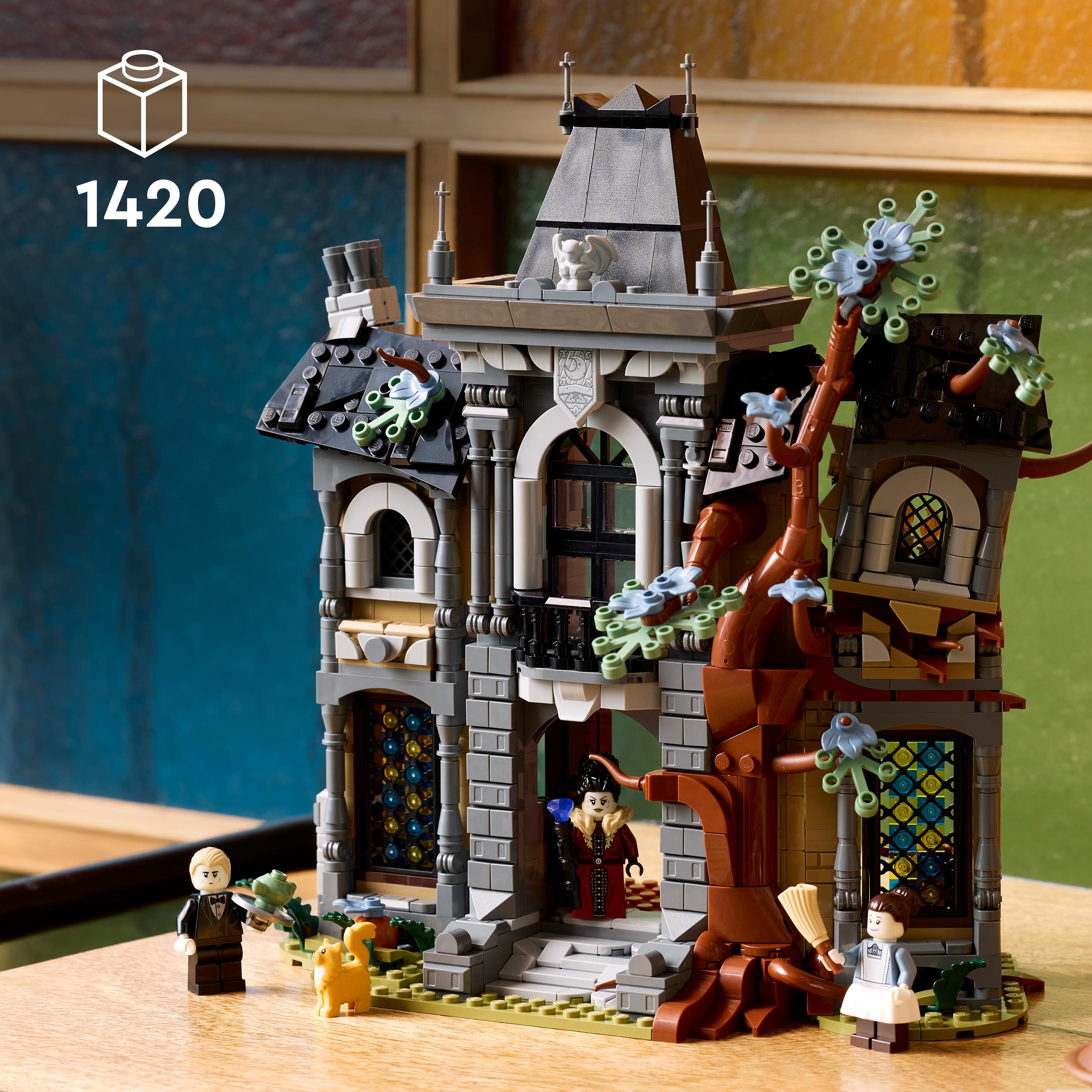 Voir la diapositive 3 : LEGO Icons 11383 - Manoir Hanté