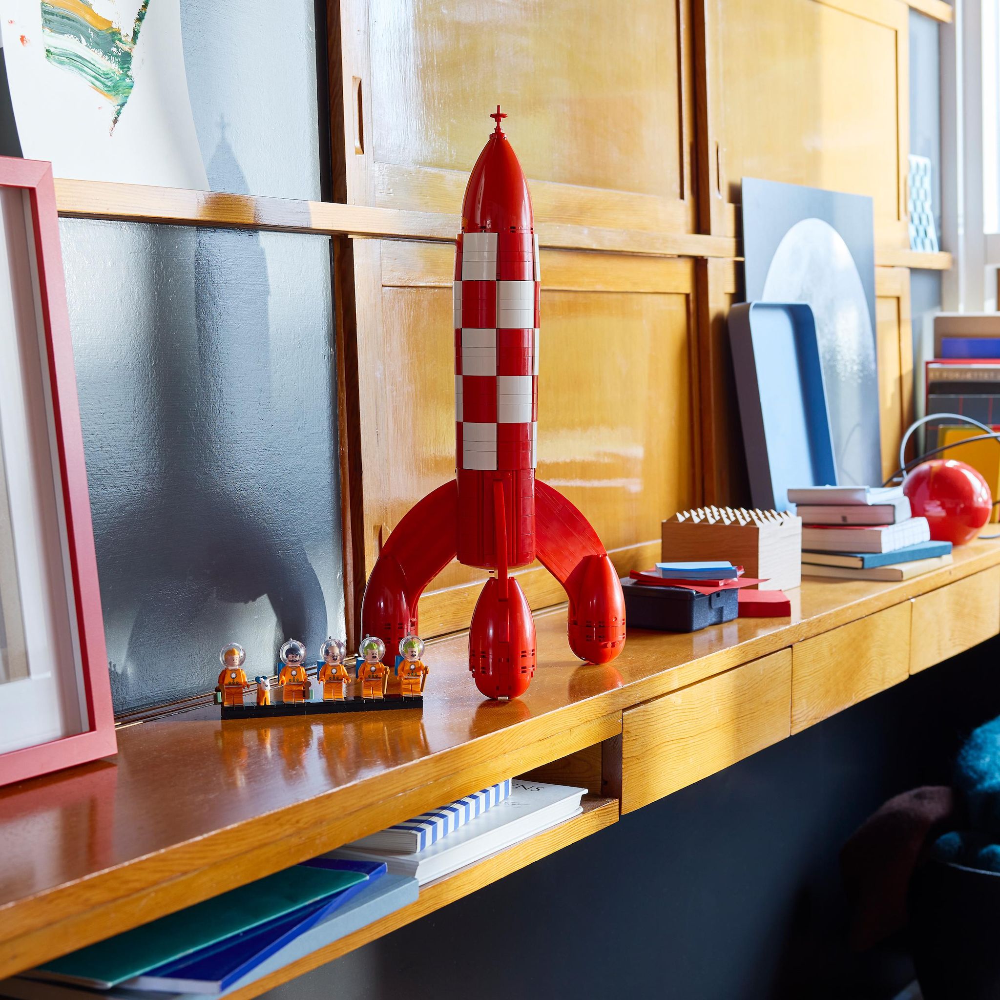 Voir la diapositive 4 : LEGO IDEAS 21367 - La Fusée de Tintin