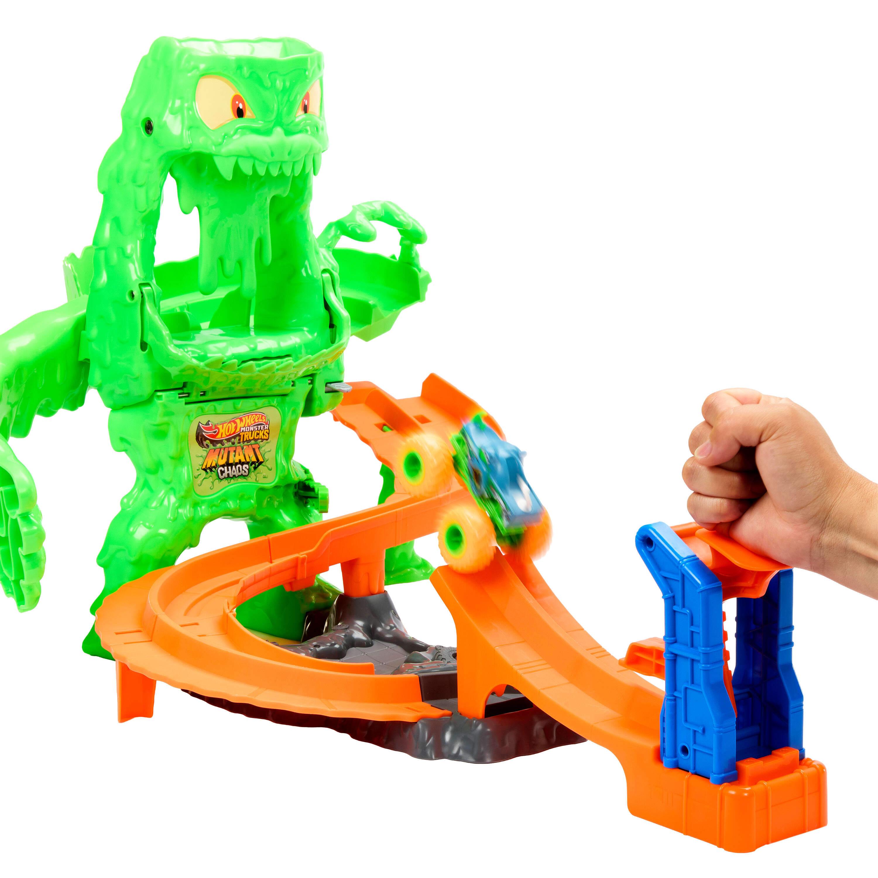 Voir la diapositive 6 : MATTEL Piste L'Attaque du Monstre Mutant Hot Wheels Monster Trucks