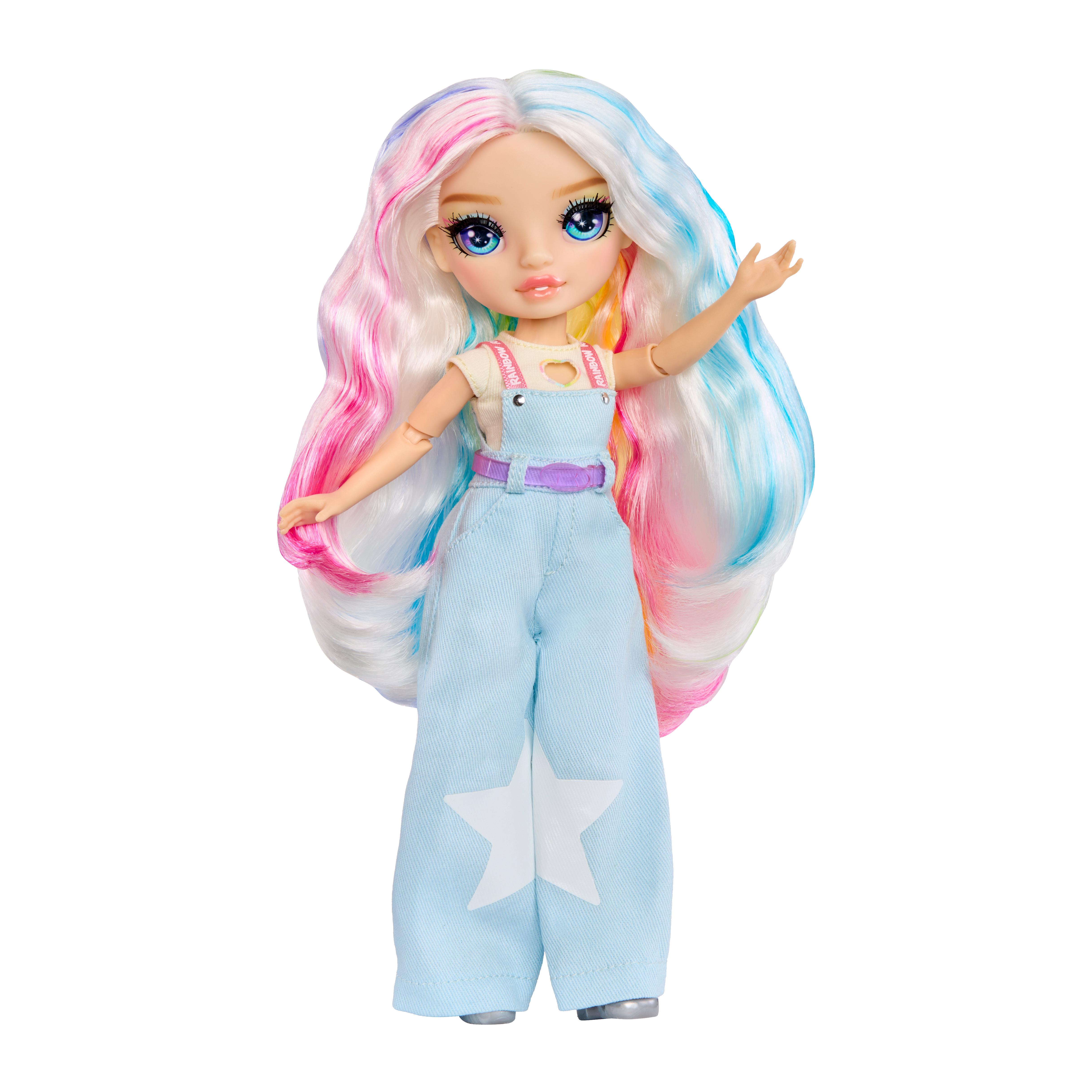 Voir la diapositive 2 : MGA Poupée Rainbow High Junior Bestie Babysitter - Amaya Raine
