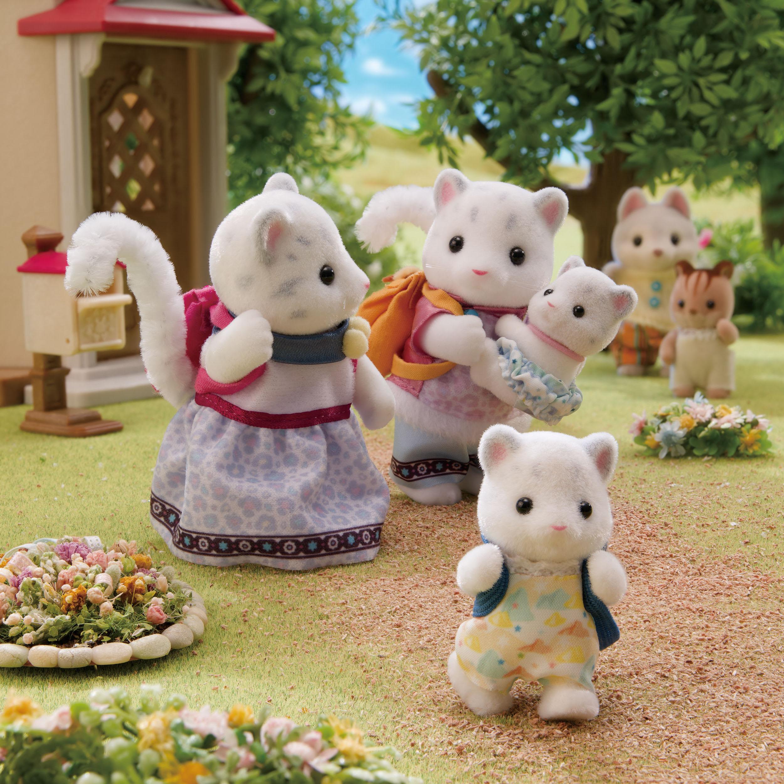 Voir la diapositive 3 : EPOCH D'ENFANCE Famille Panthères des Neiges Sylvanian Family
