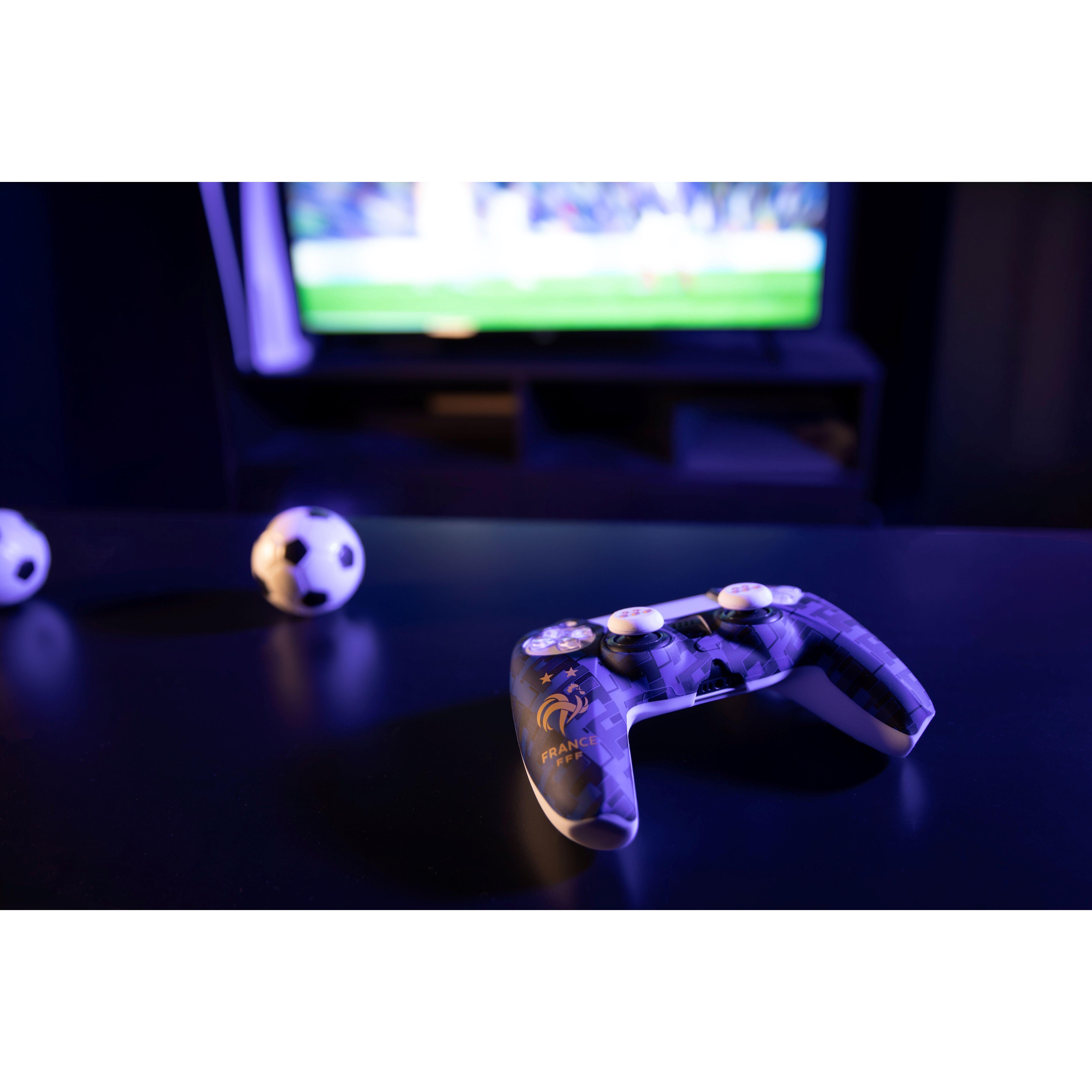 Voir la diapositive 4 : KONIX Coque de Protection FFF pour Manette DualSense PS5
