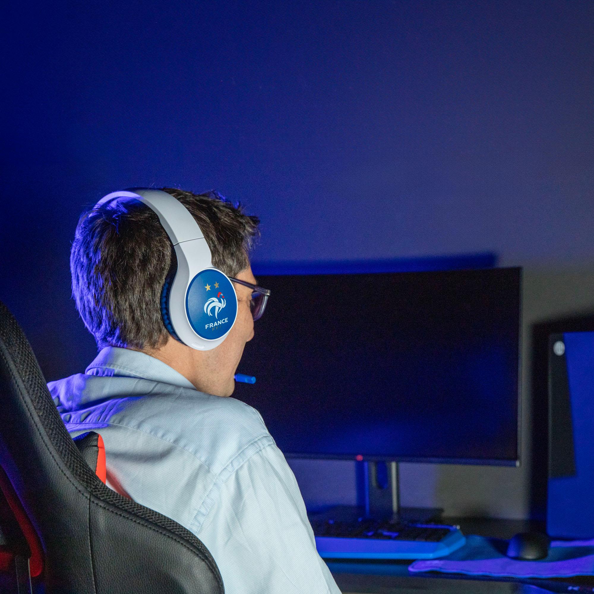 Voir la diapositive 5 : KONIX Casque Gaming Filaire FFF Multiplateforme